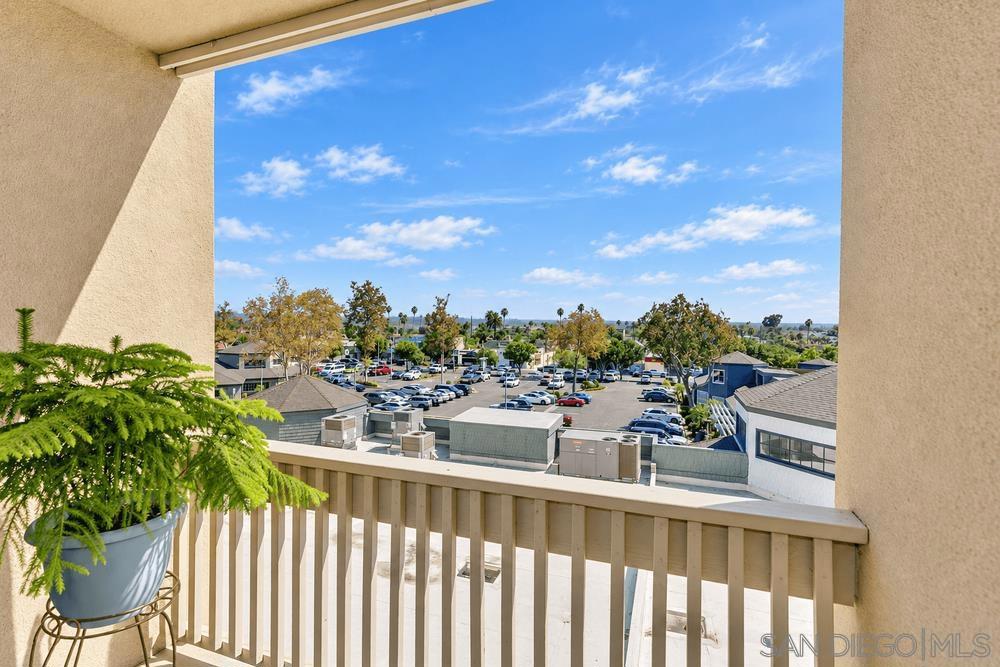 1855 Diamond St 220