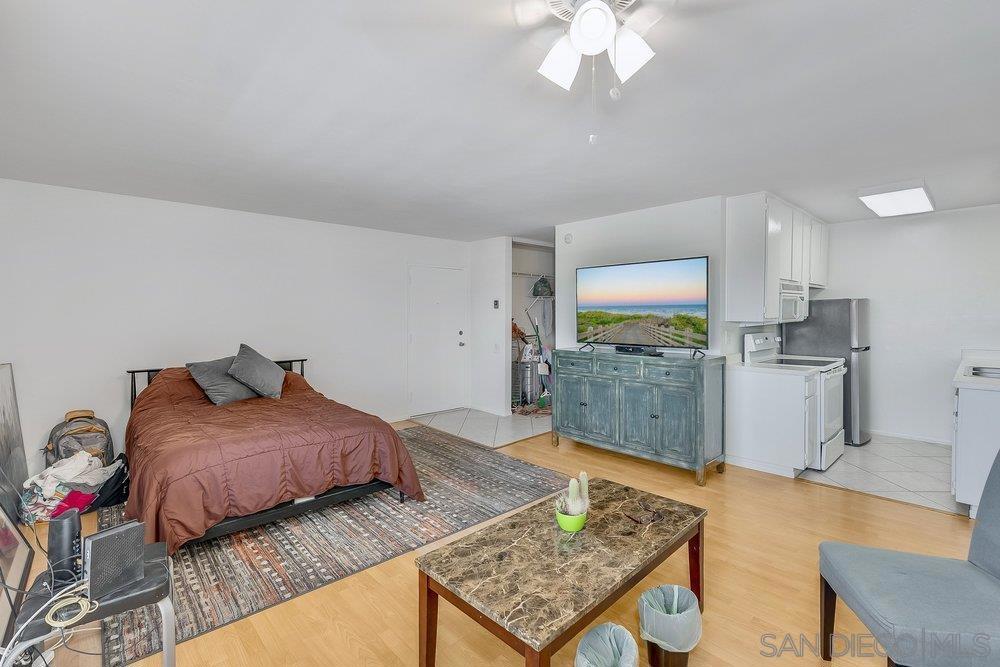 1855 Diamond St 220