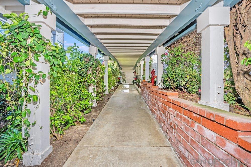 1616 CIRCA DEL LAGO C# 108