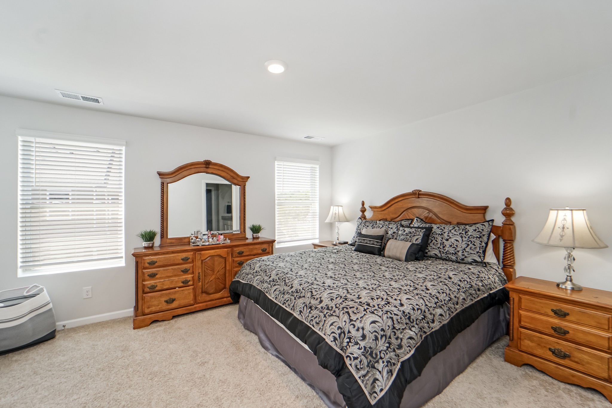 802 Dallas Dr