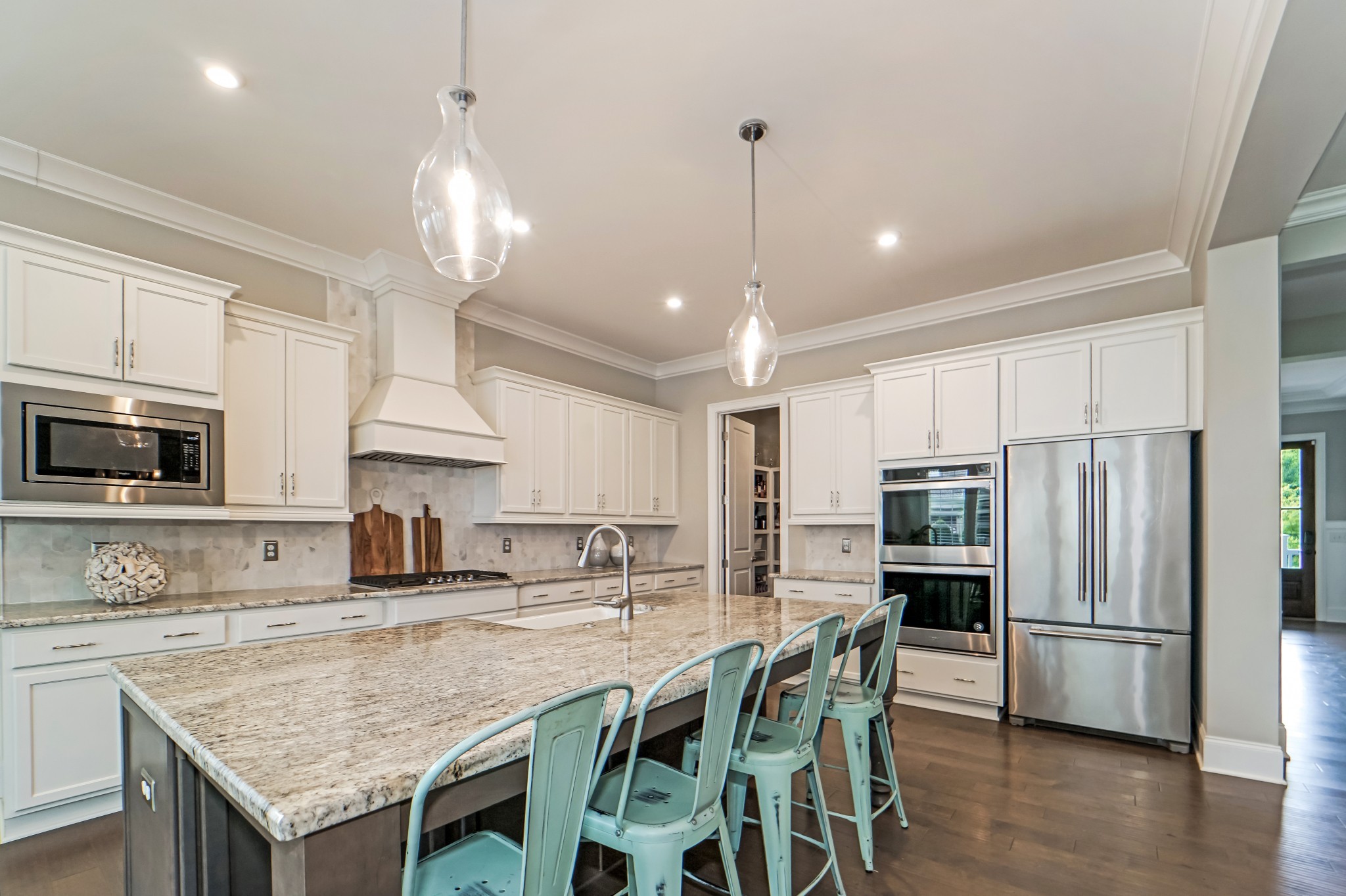 1042 Carlisle Ln