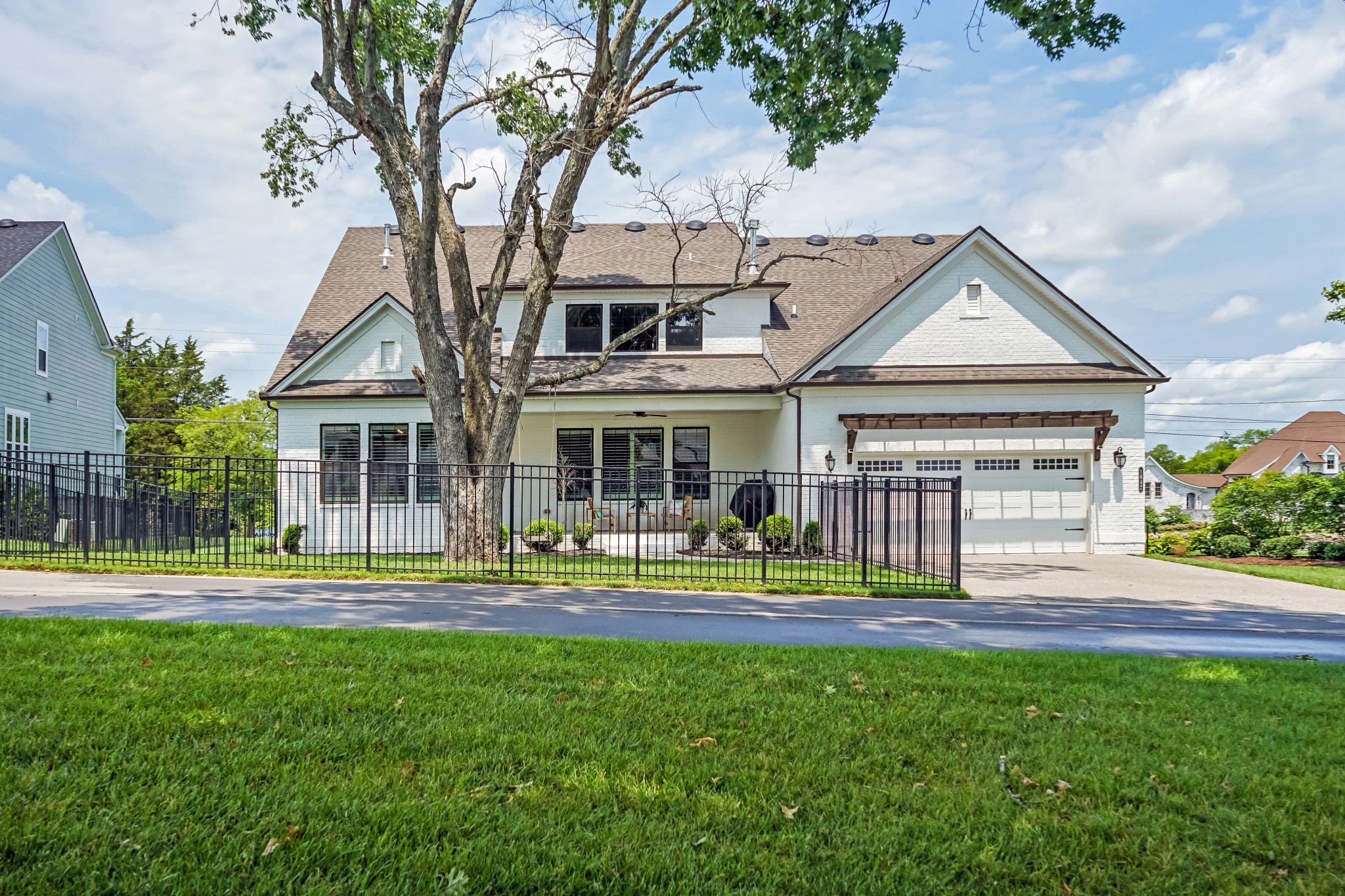 1042 Carlisle Ln