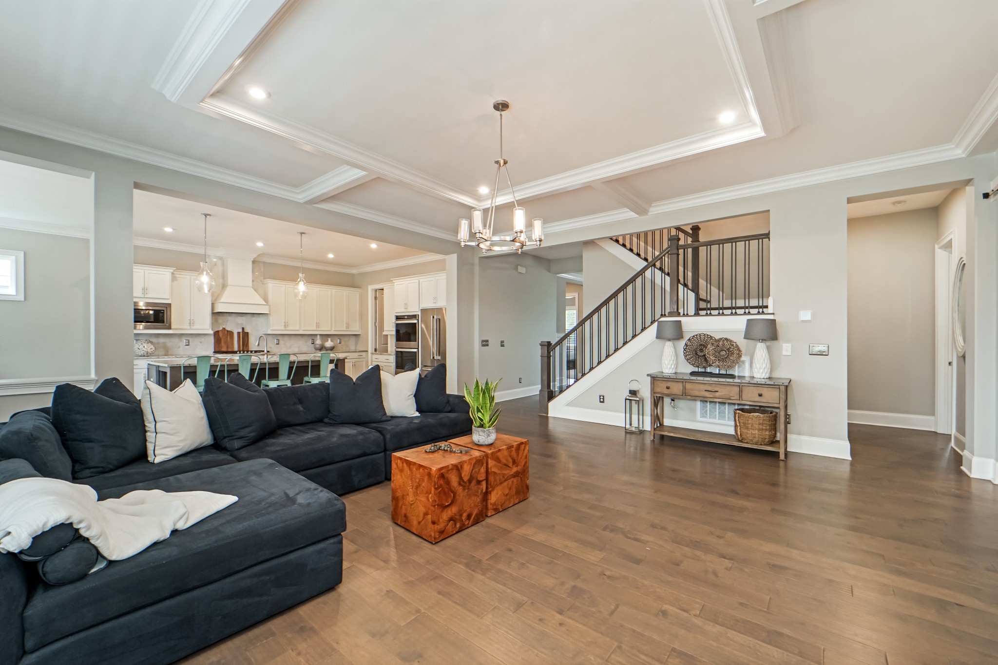 1042 Carlisle Ln