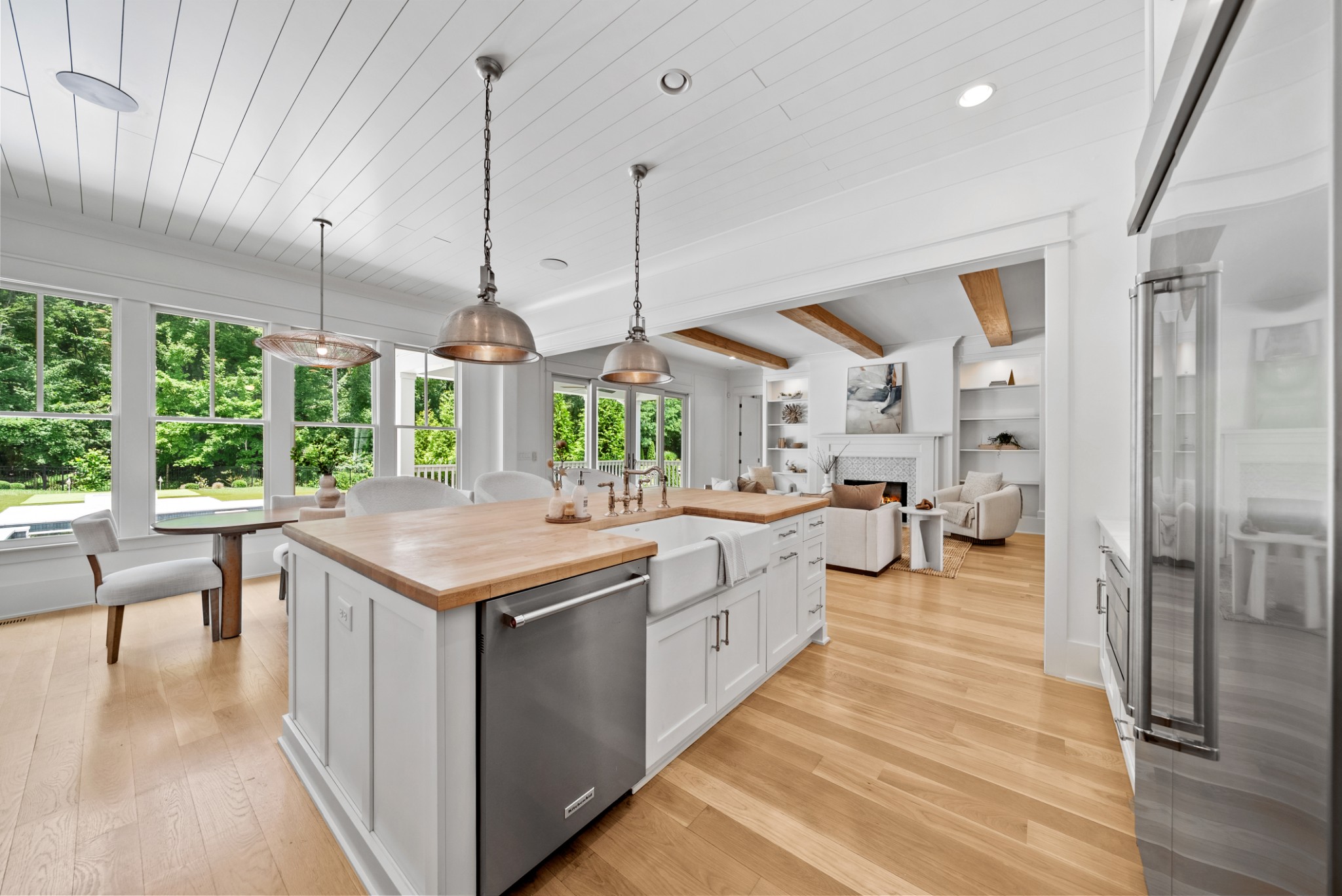 8646 Belladonna Dr