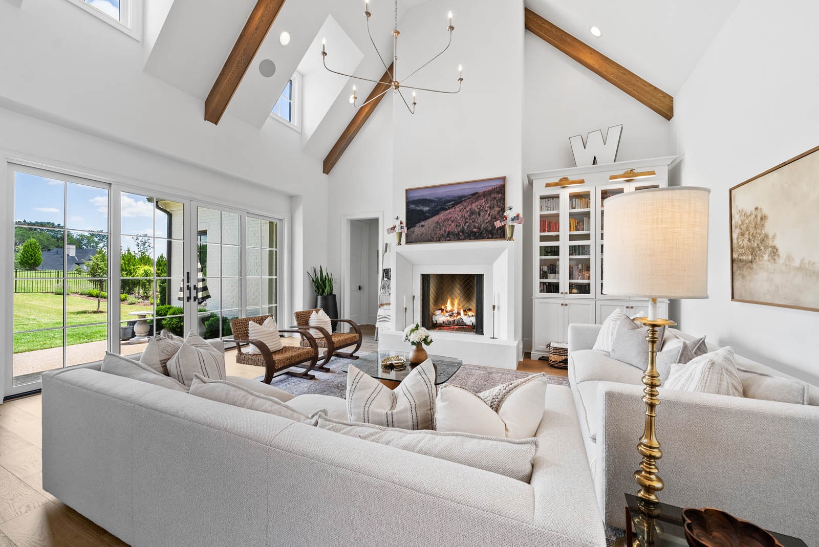 8869 Edgecomb Dr