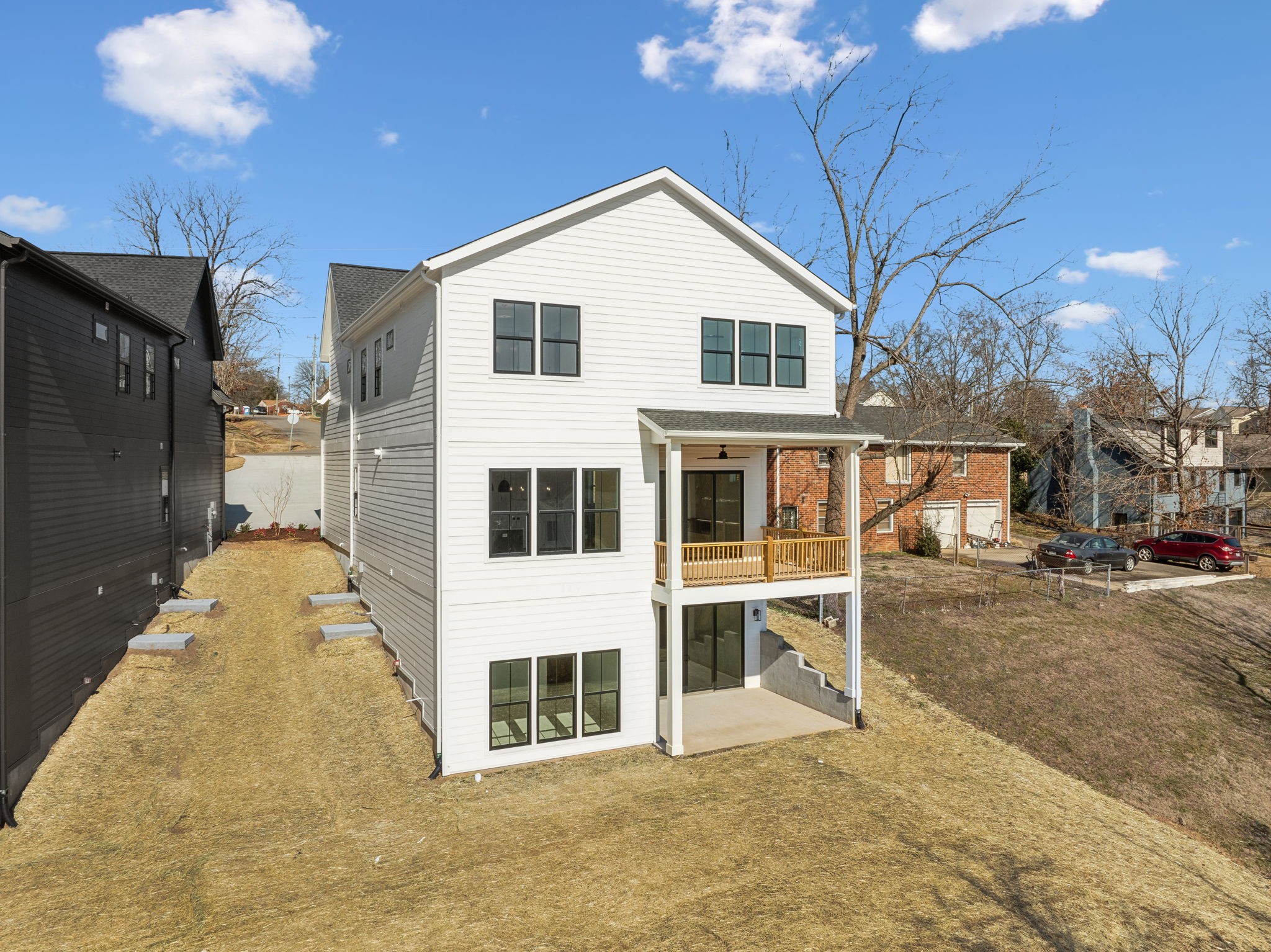 2428 Brittany Dr