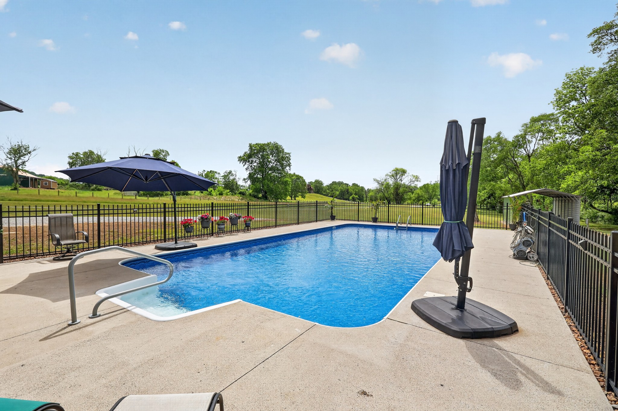 923 Dobbins Pike