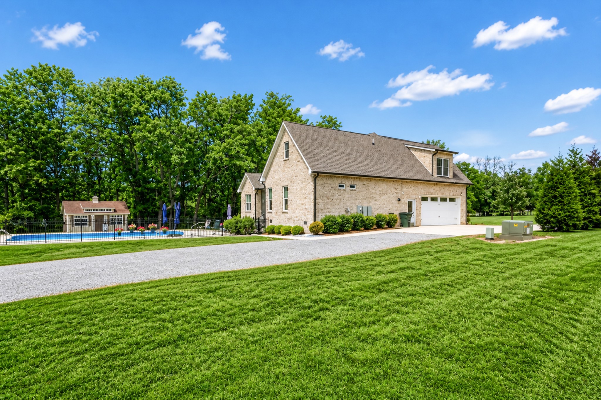 923 Dobbins Pike