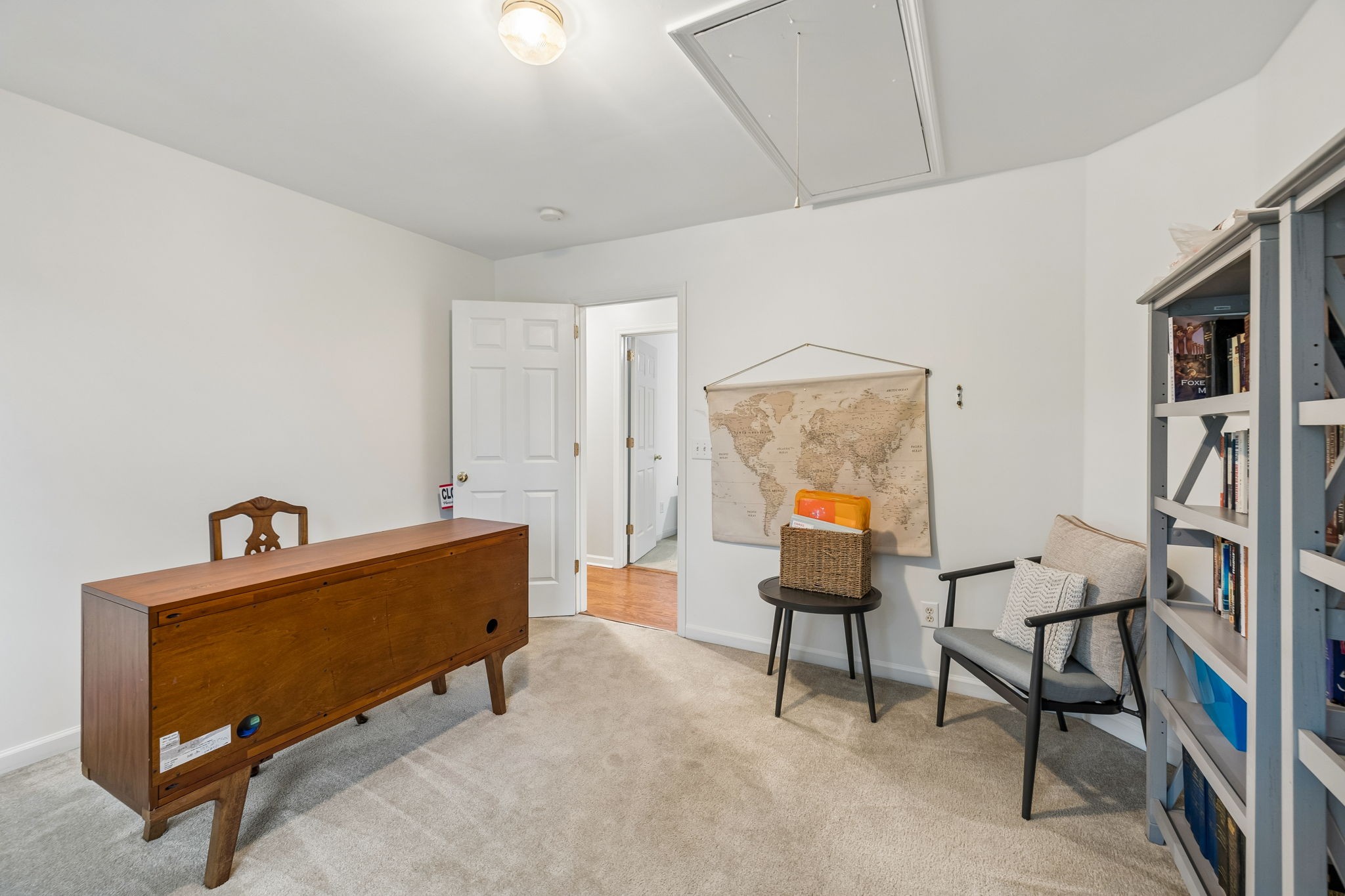 302 Findon Ct