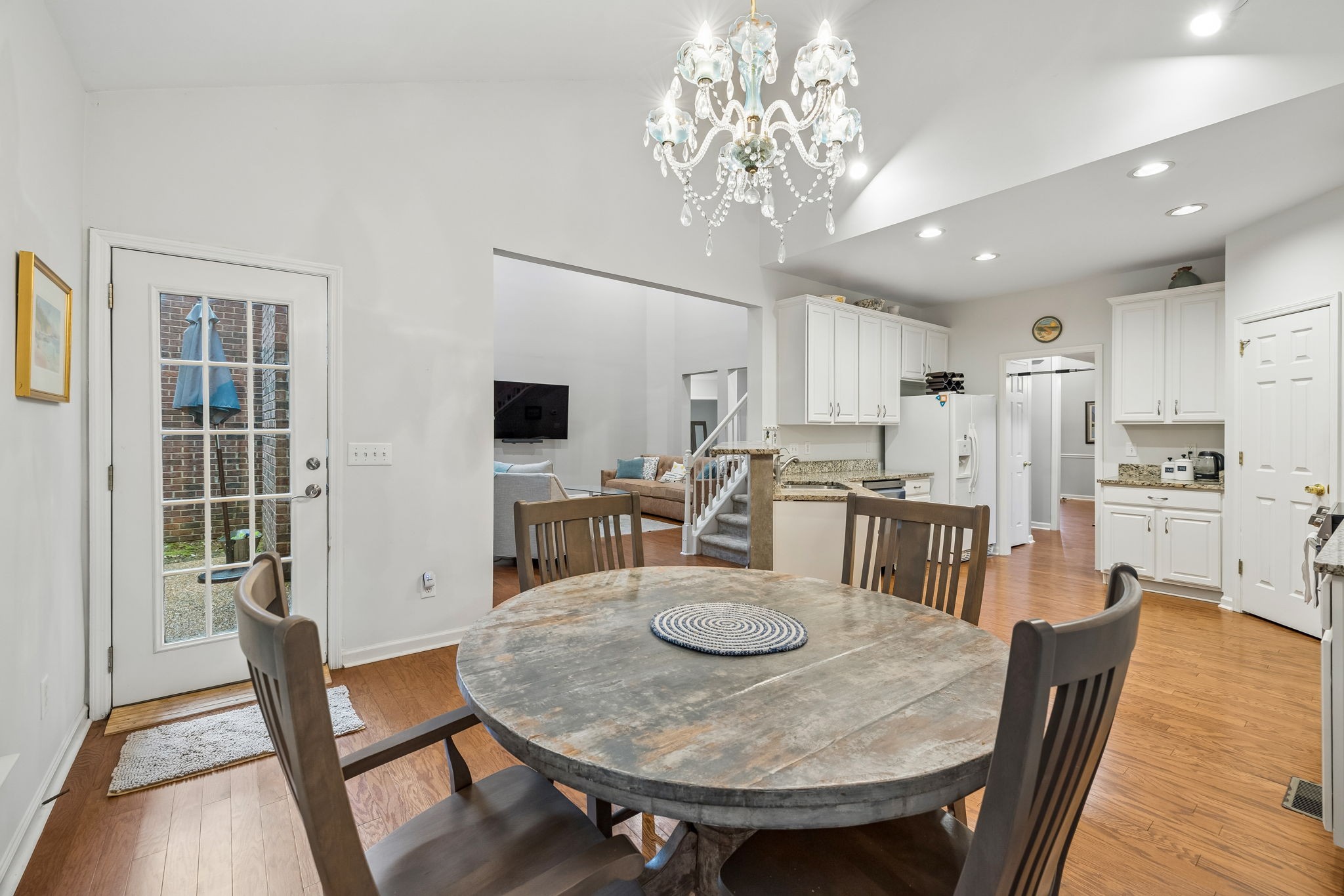 302 Findon Ct