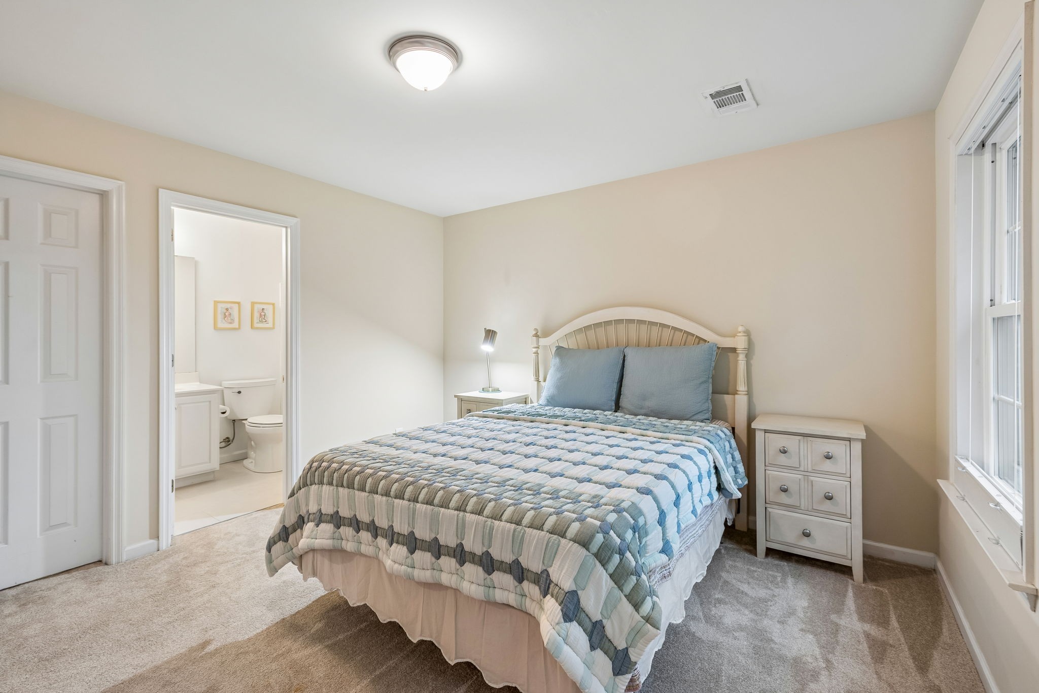 302 Findon Ct