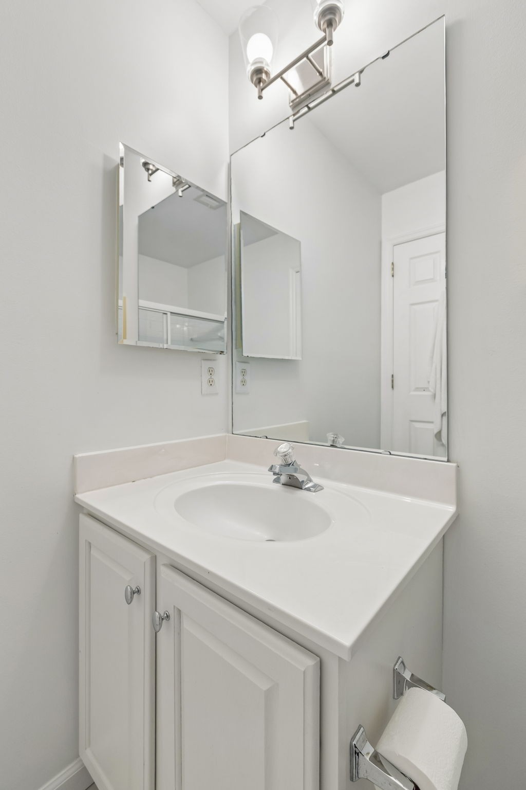 302 Findon Ct