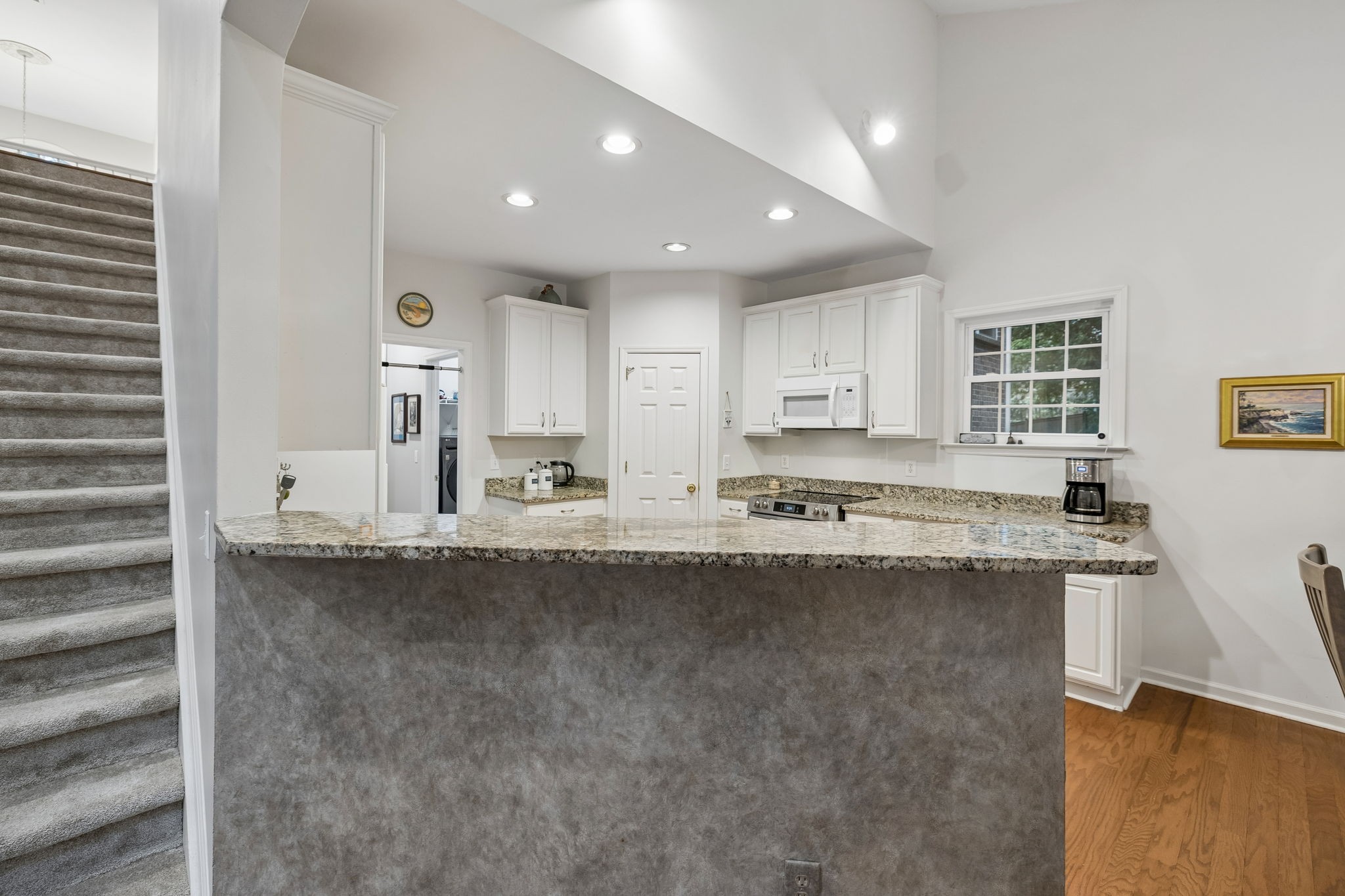 302 Findon Ct