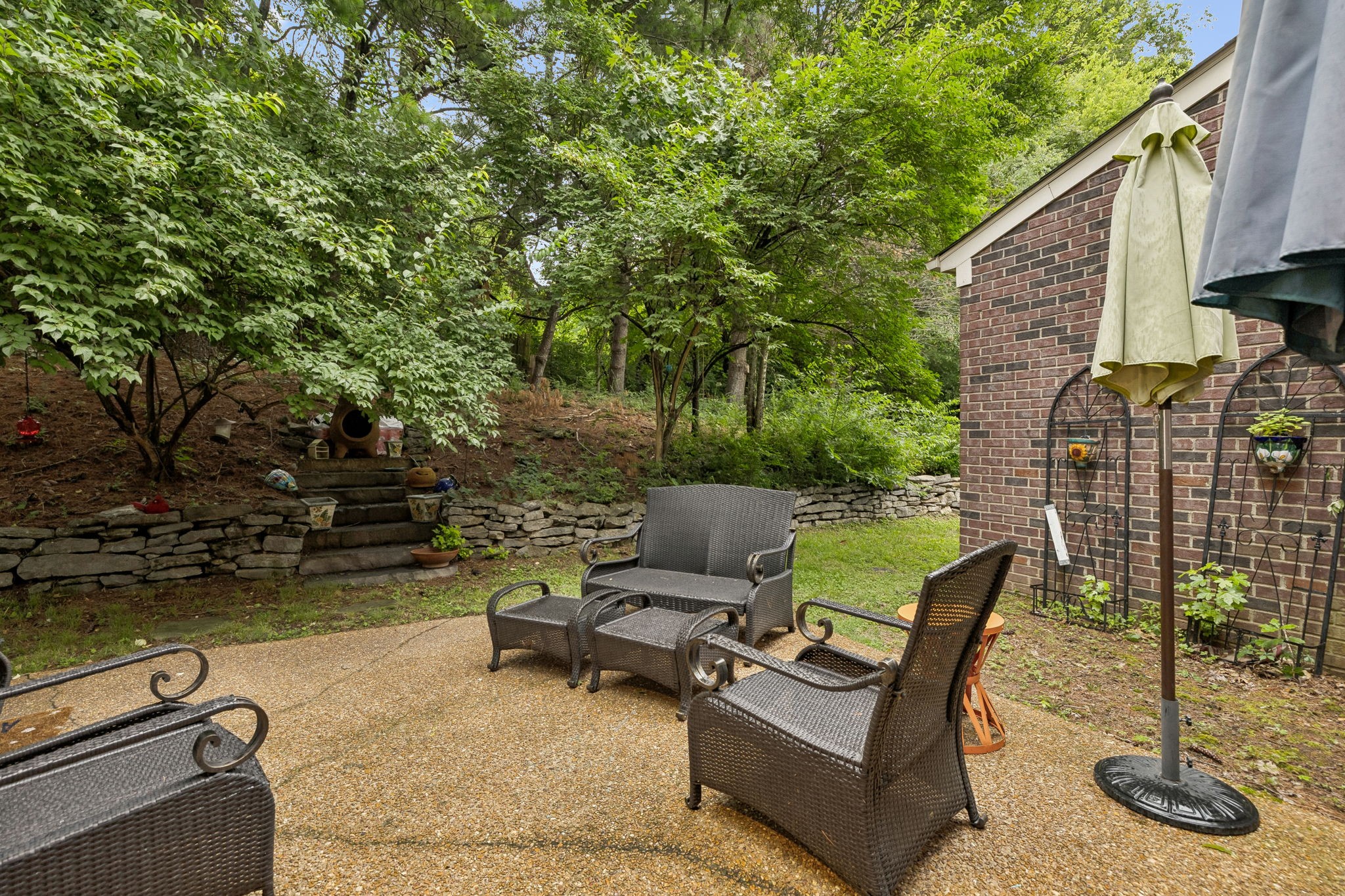 302 Findon Ct