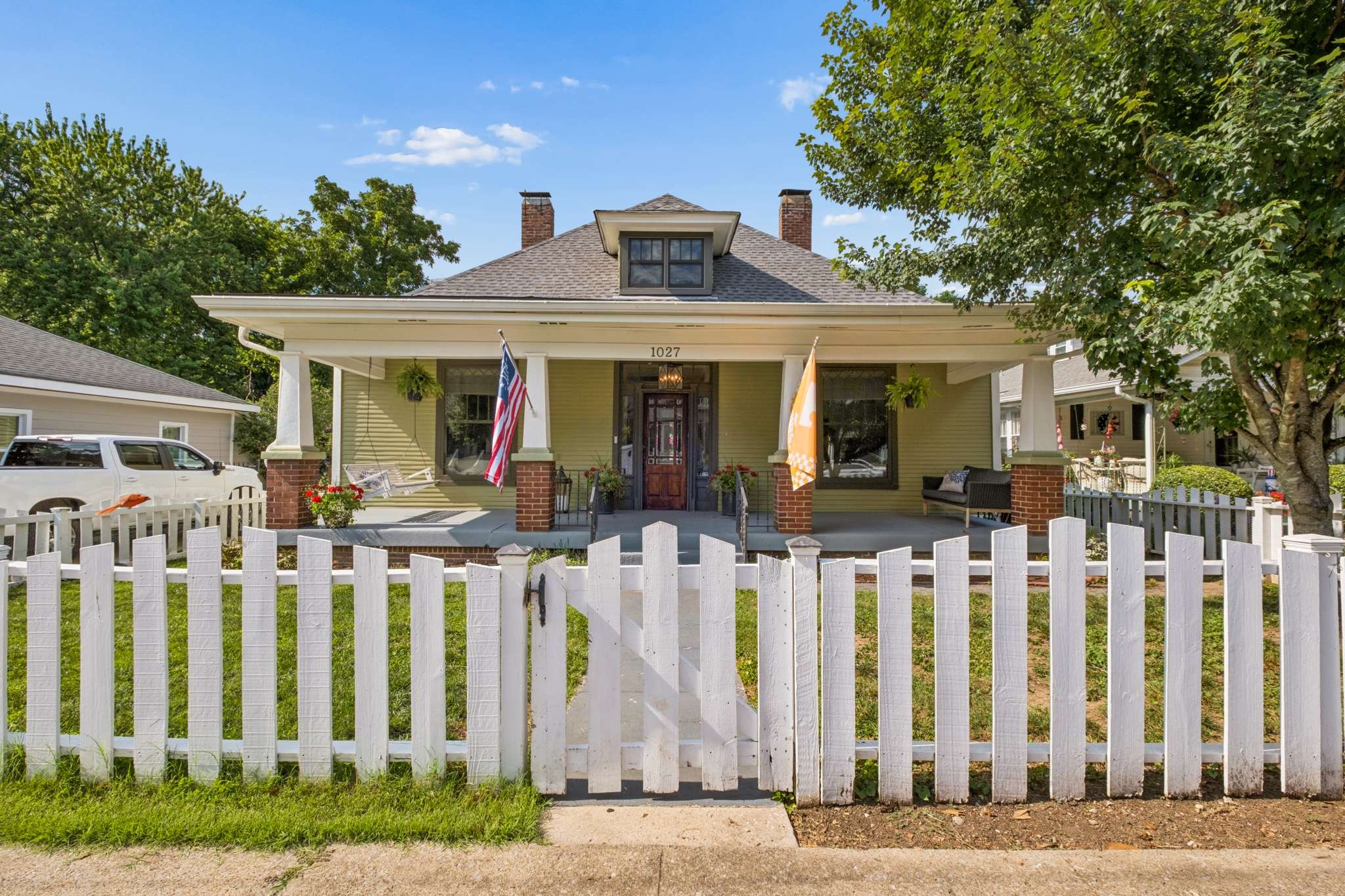 1027 Chicamauga Ave