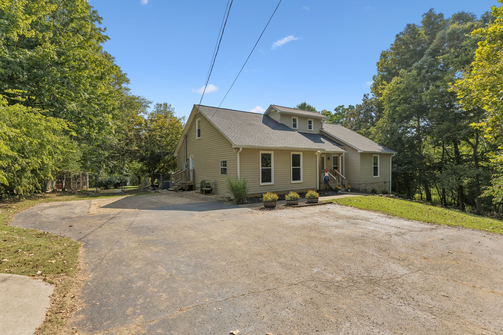 629 Blue Ridge Dr