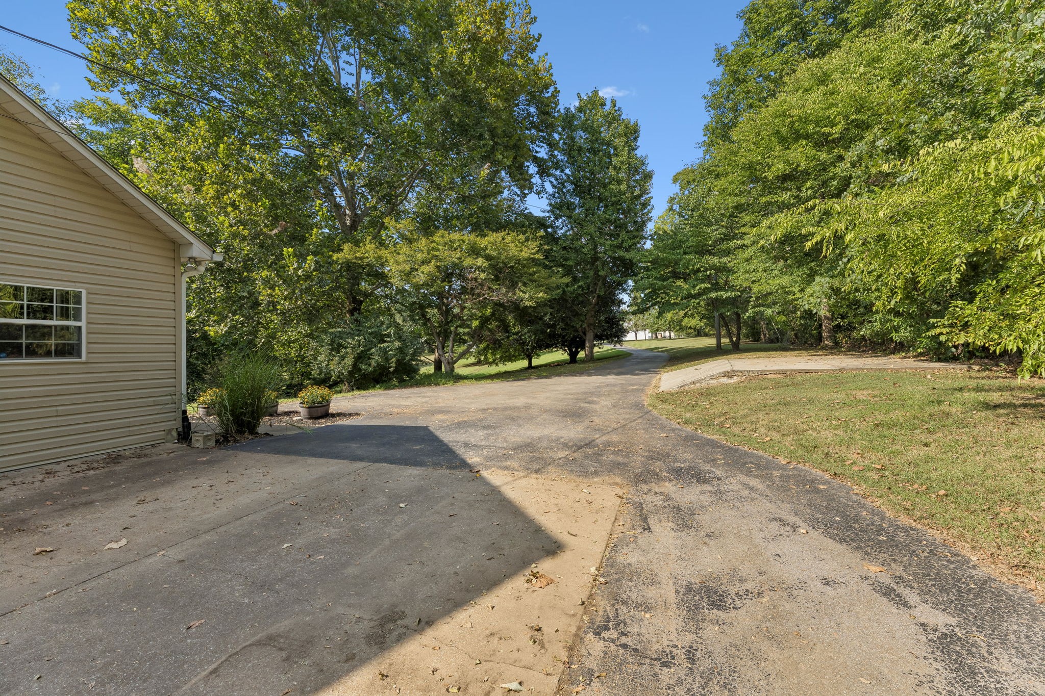 629 Blue Ridge Dr