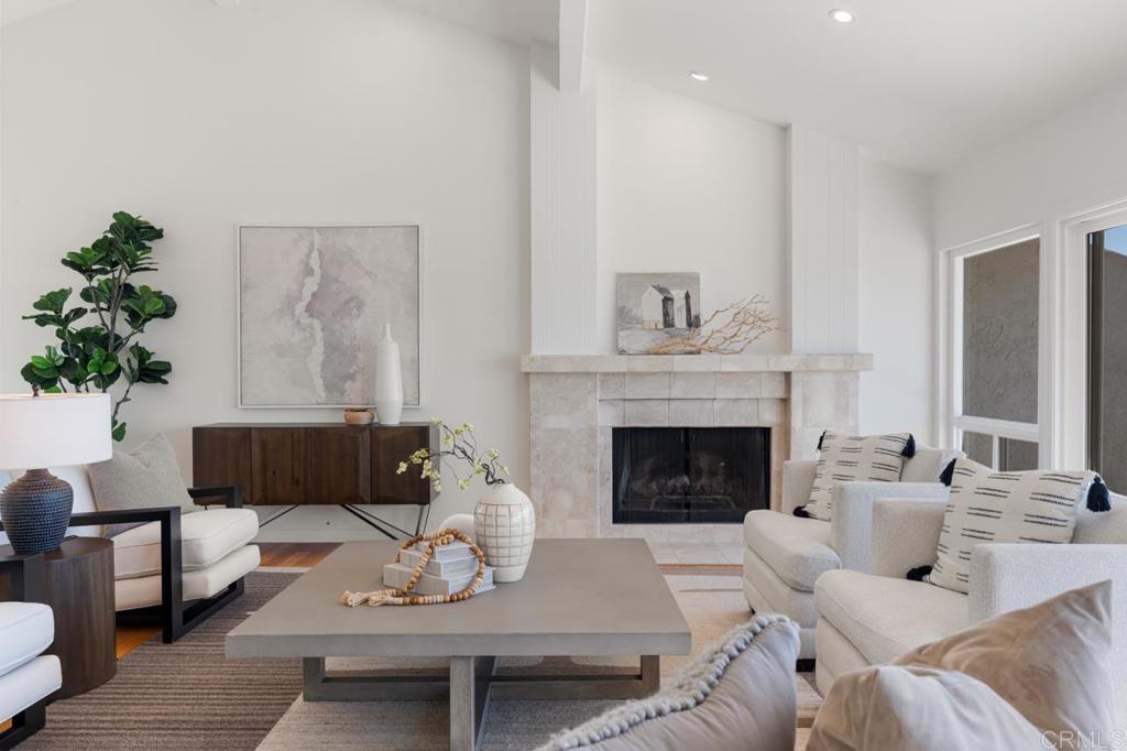 2163 Caminito San Martin