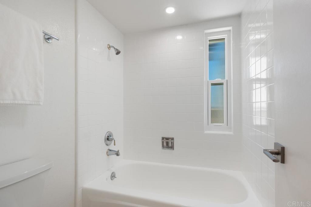 2163 Caminito San Martin