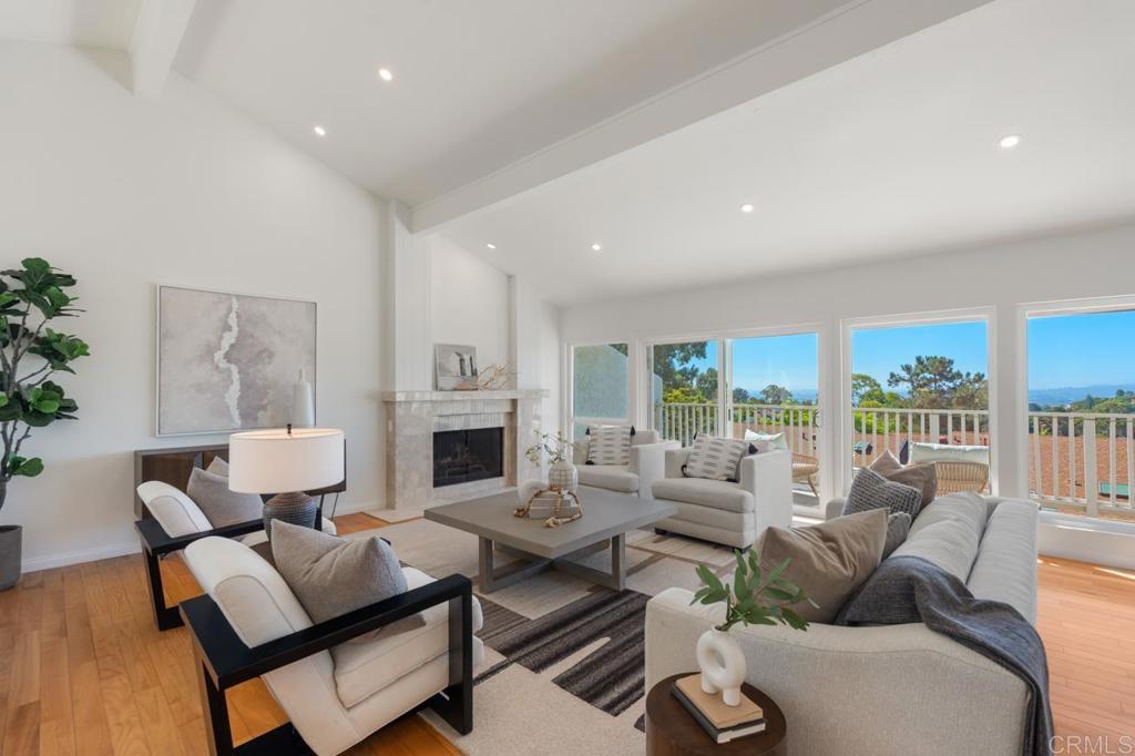 2163 Caminito San Martin