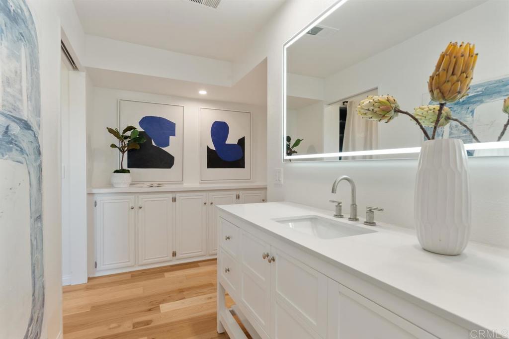 2163 Caminito San Martin