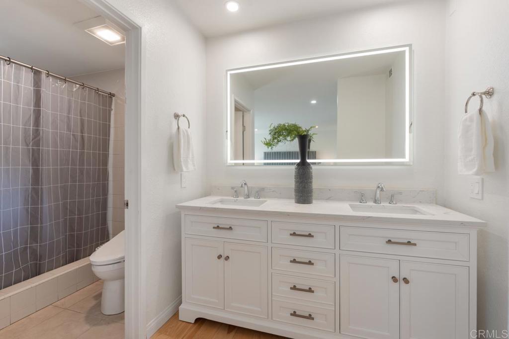 2163 Caminito San Martin