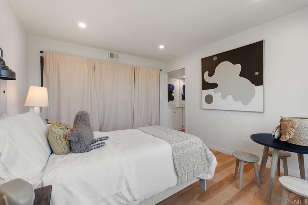 2163 Caminito San Martin