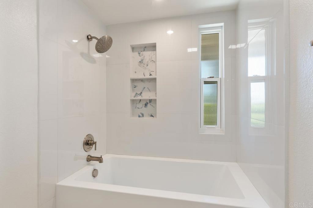 2163 Caminito San Martin