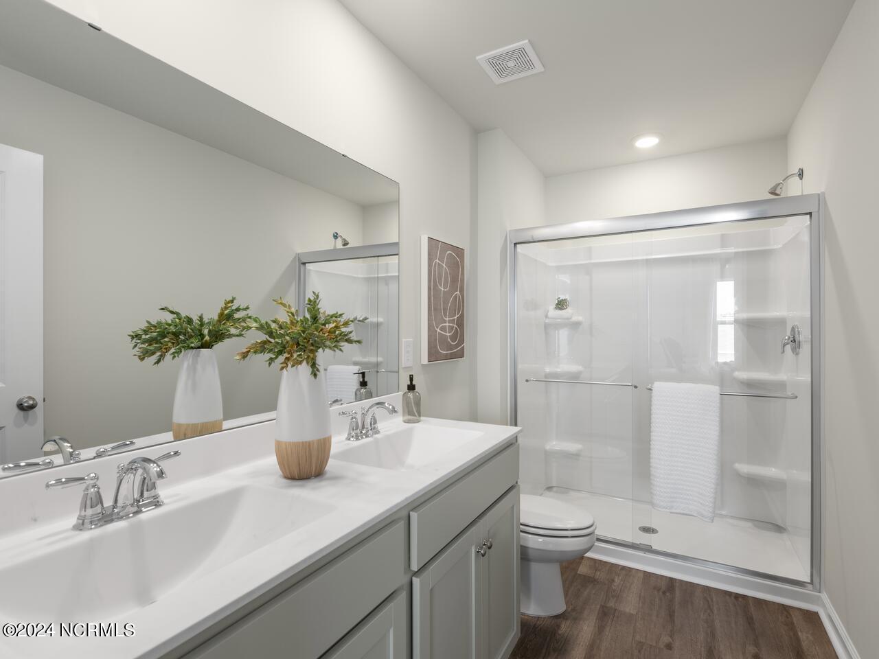 3101 Lobelia Lane 101