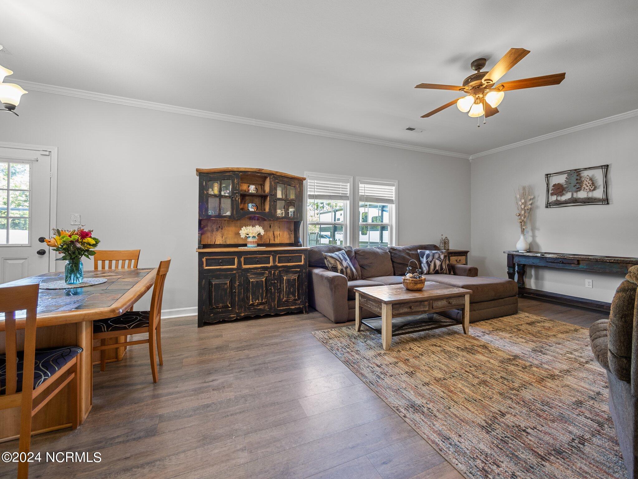 110 Woods Run Circle