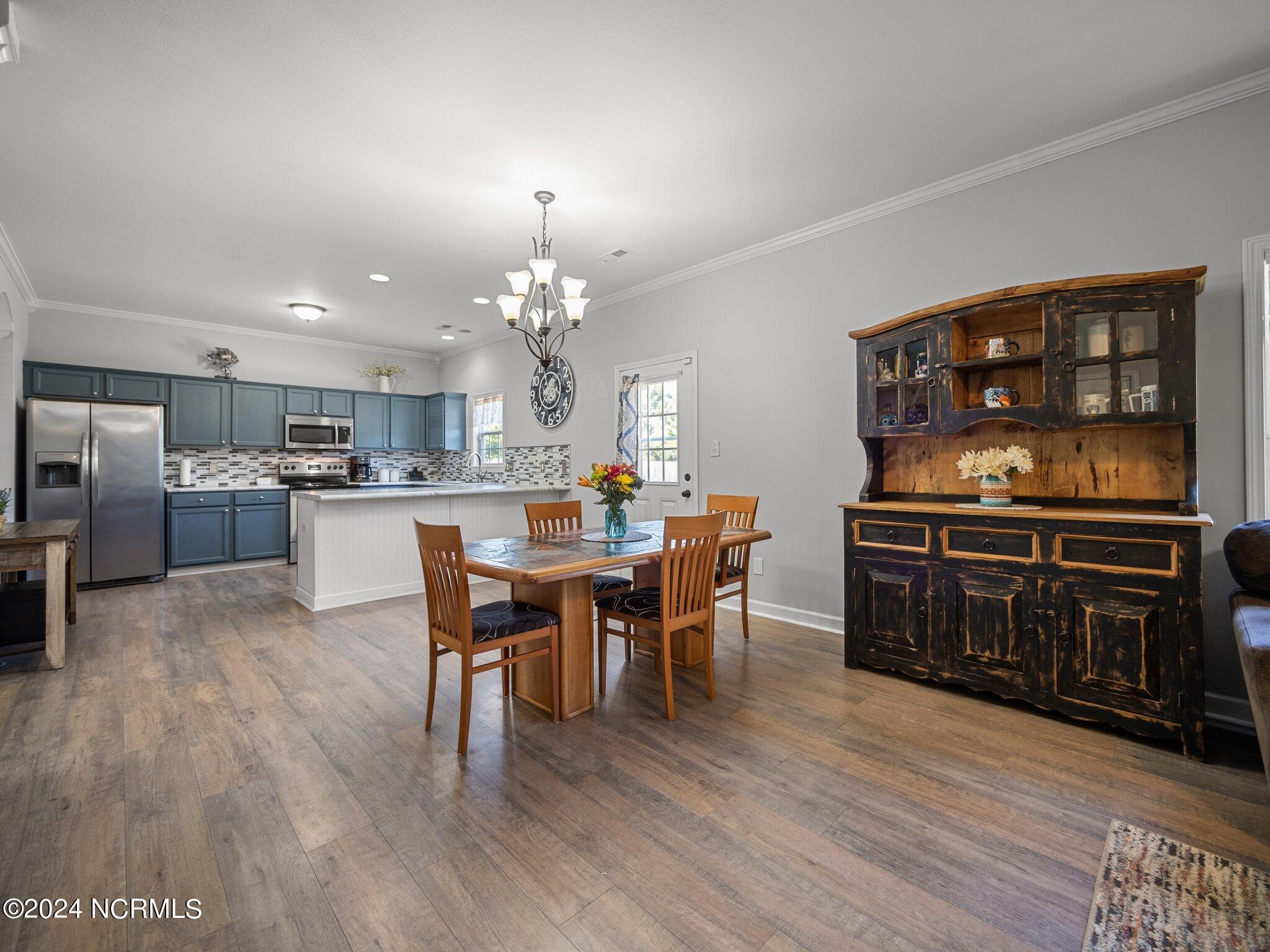 110 Woods Run Circle