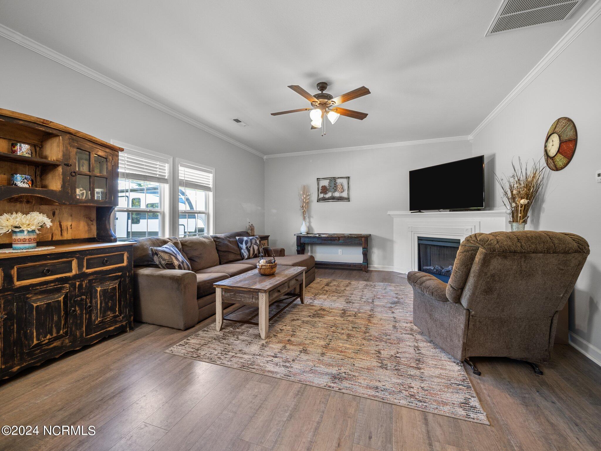 110 Woods Run Circle