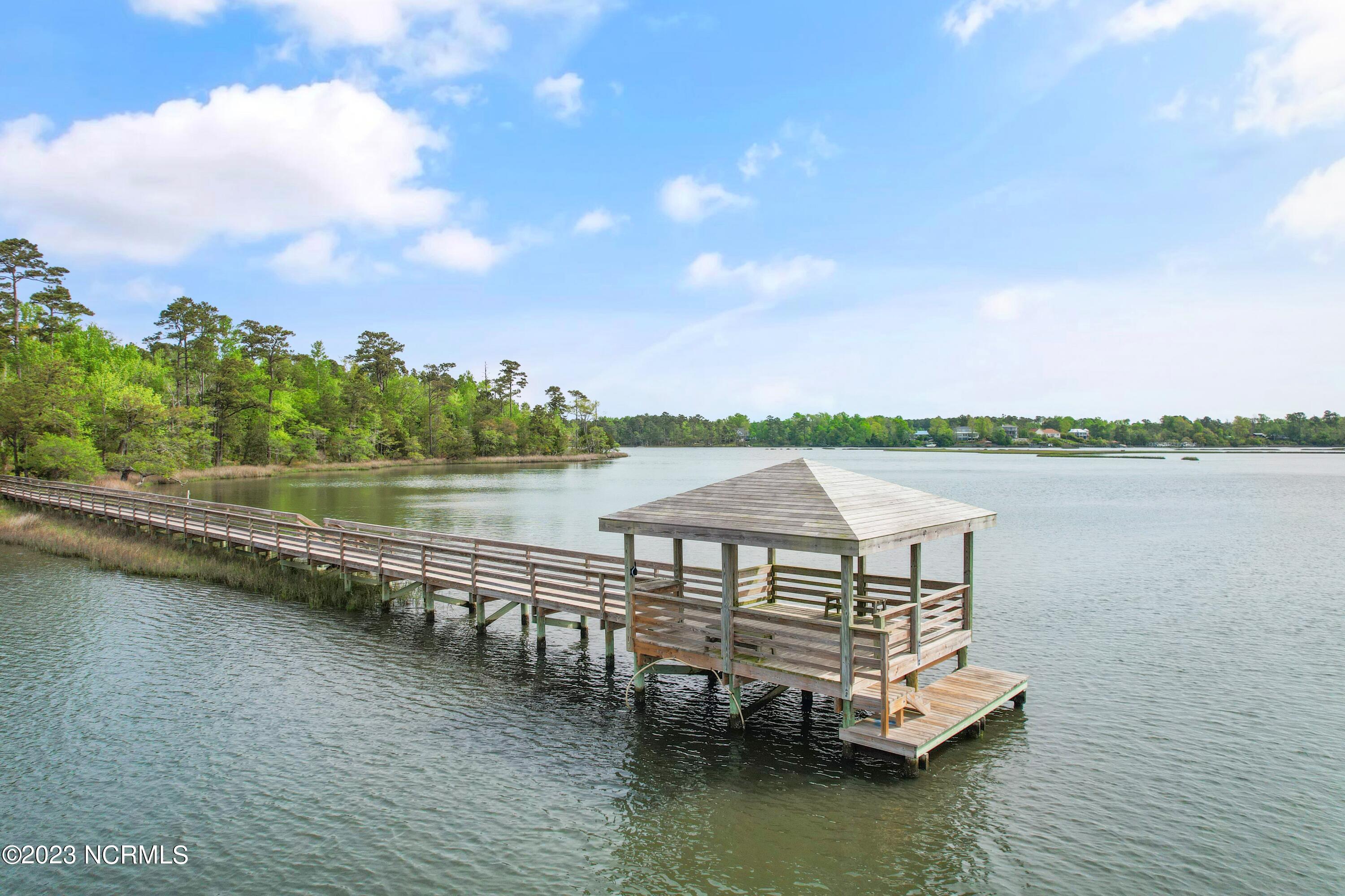 484 Crown Pointe Drive