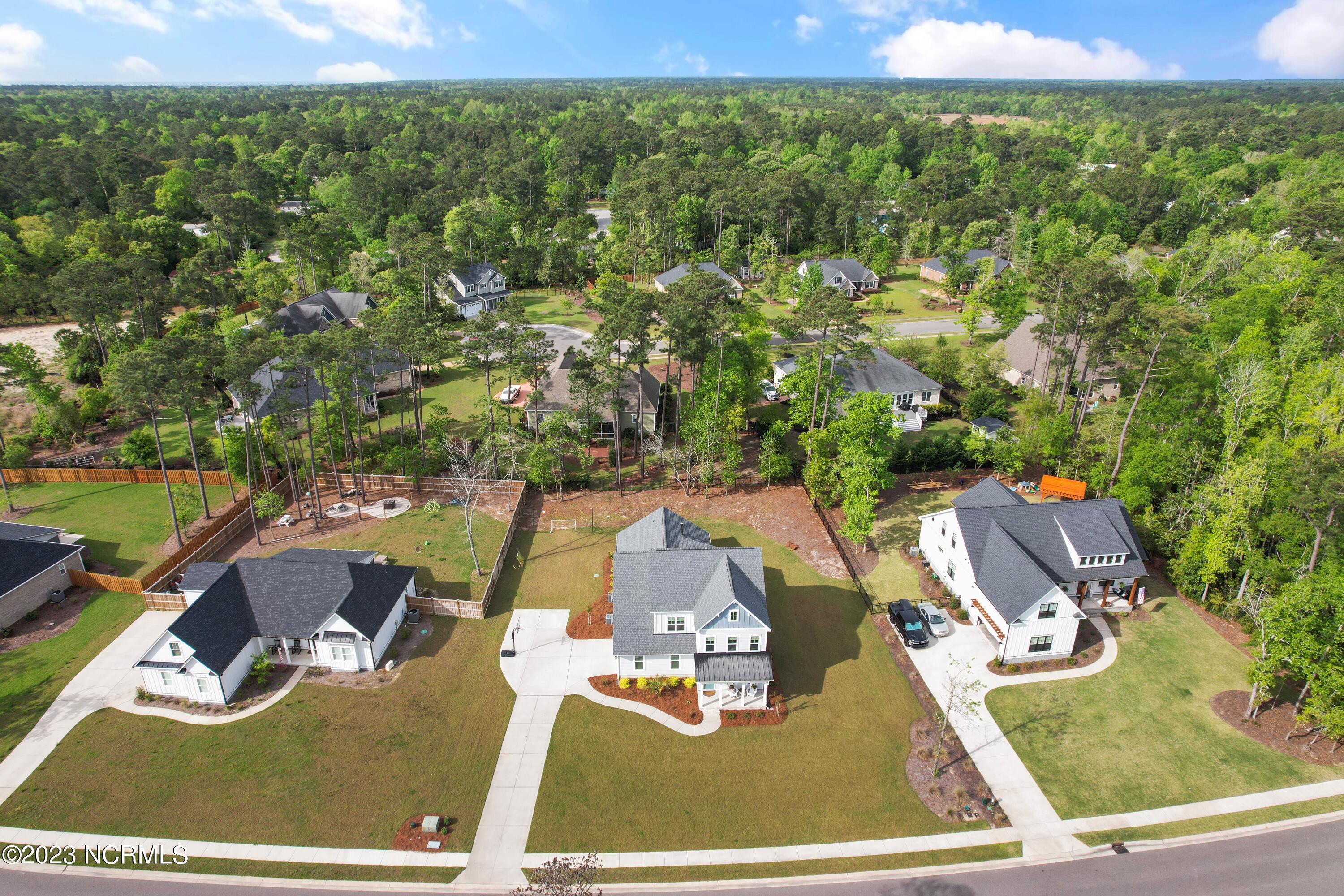 484 Crown Pointe Drive