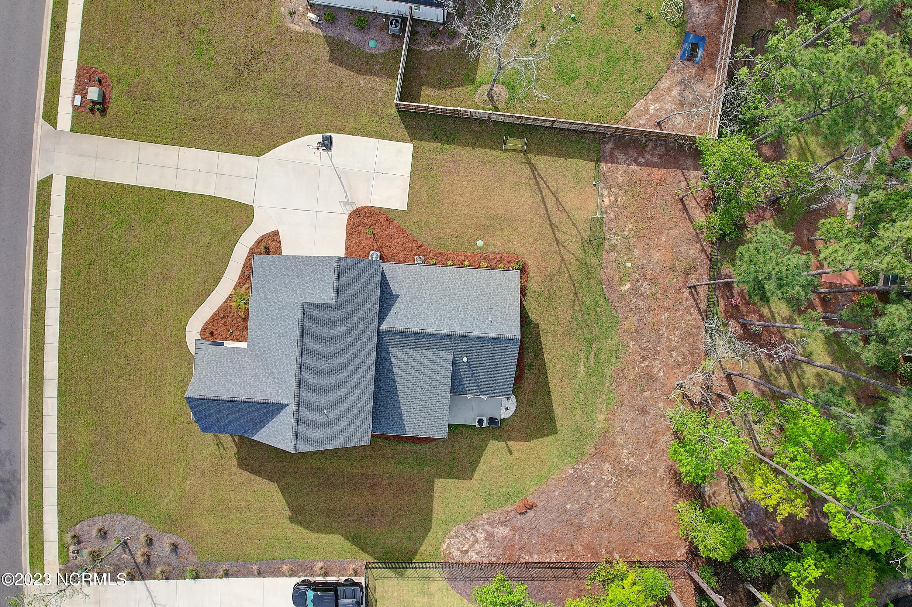 484 Crown Pointe Drive