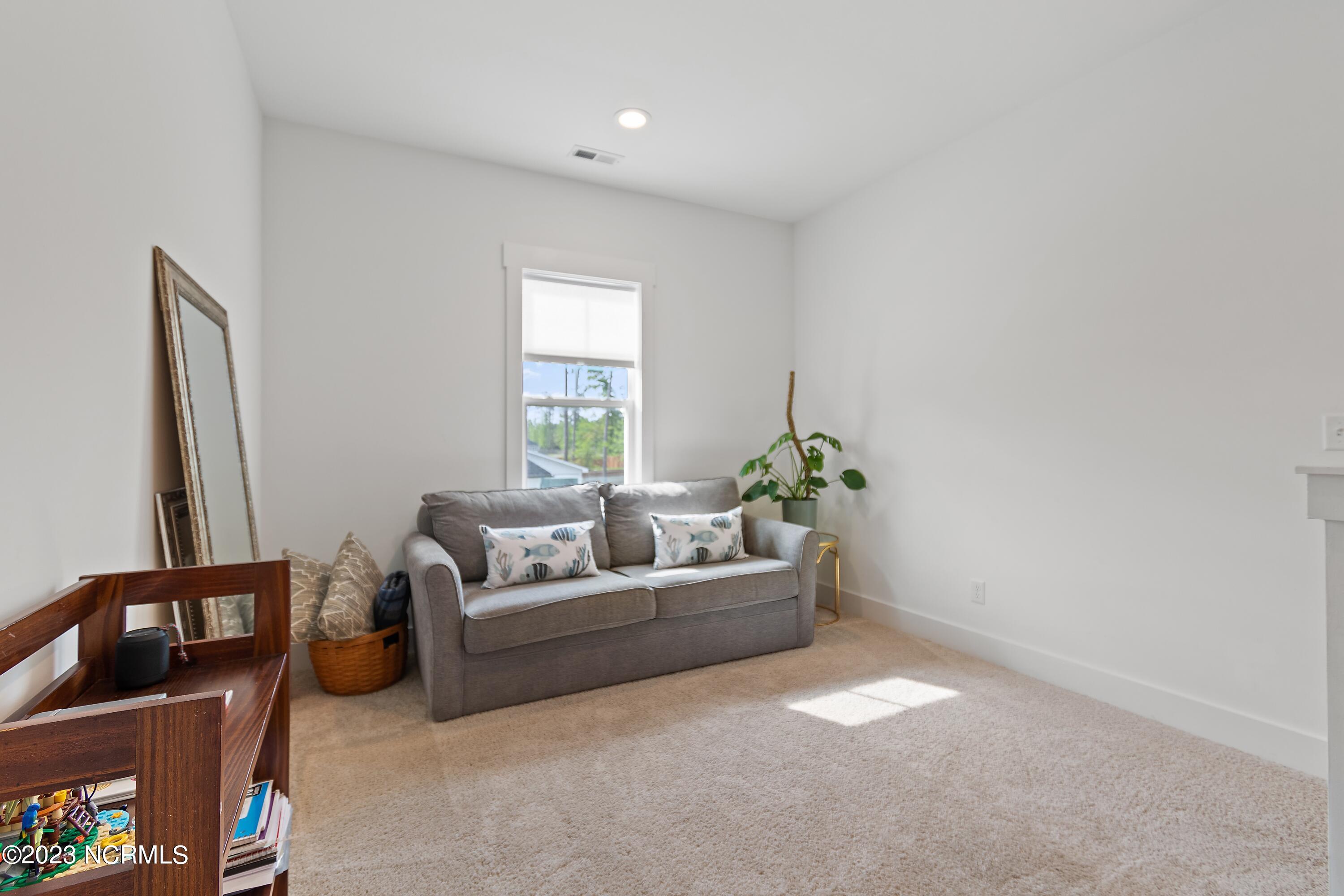 484 Crown Pointe Drive