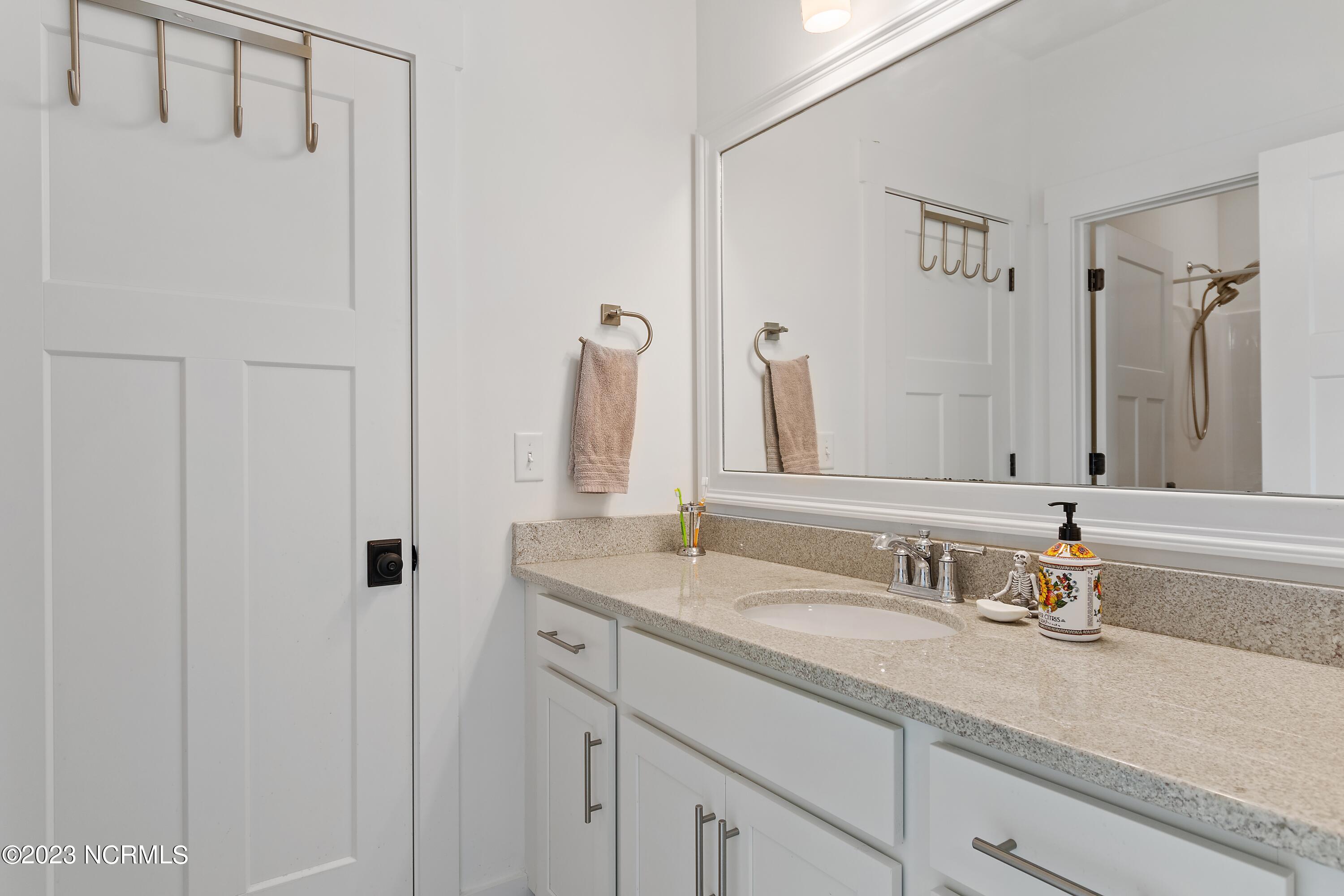 484 Crown Pointe Drive