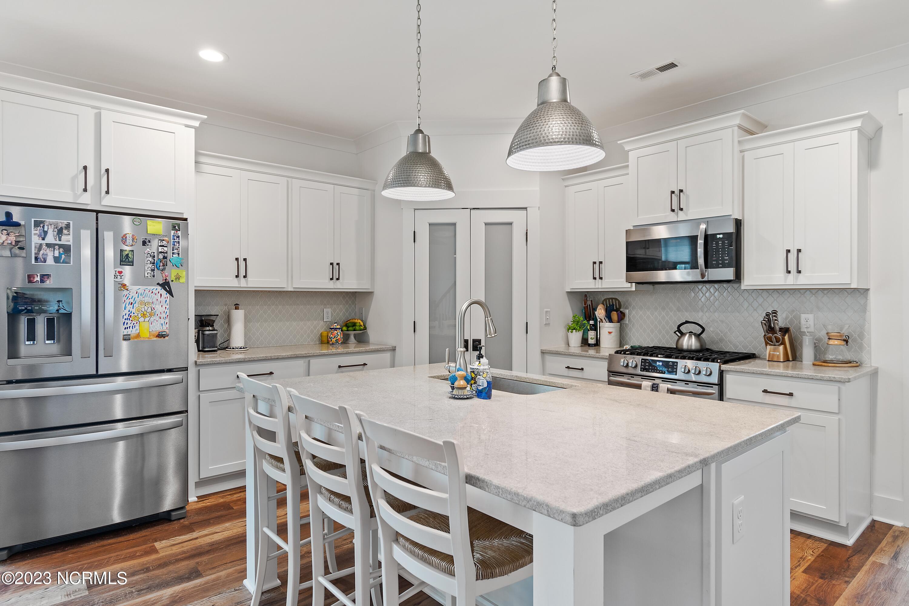 484 Crown Pointe Drive