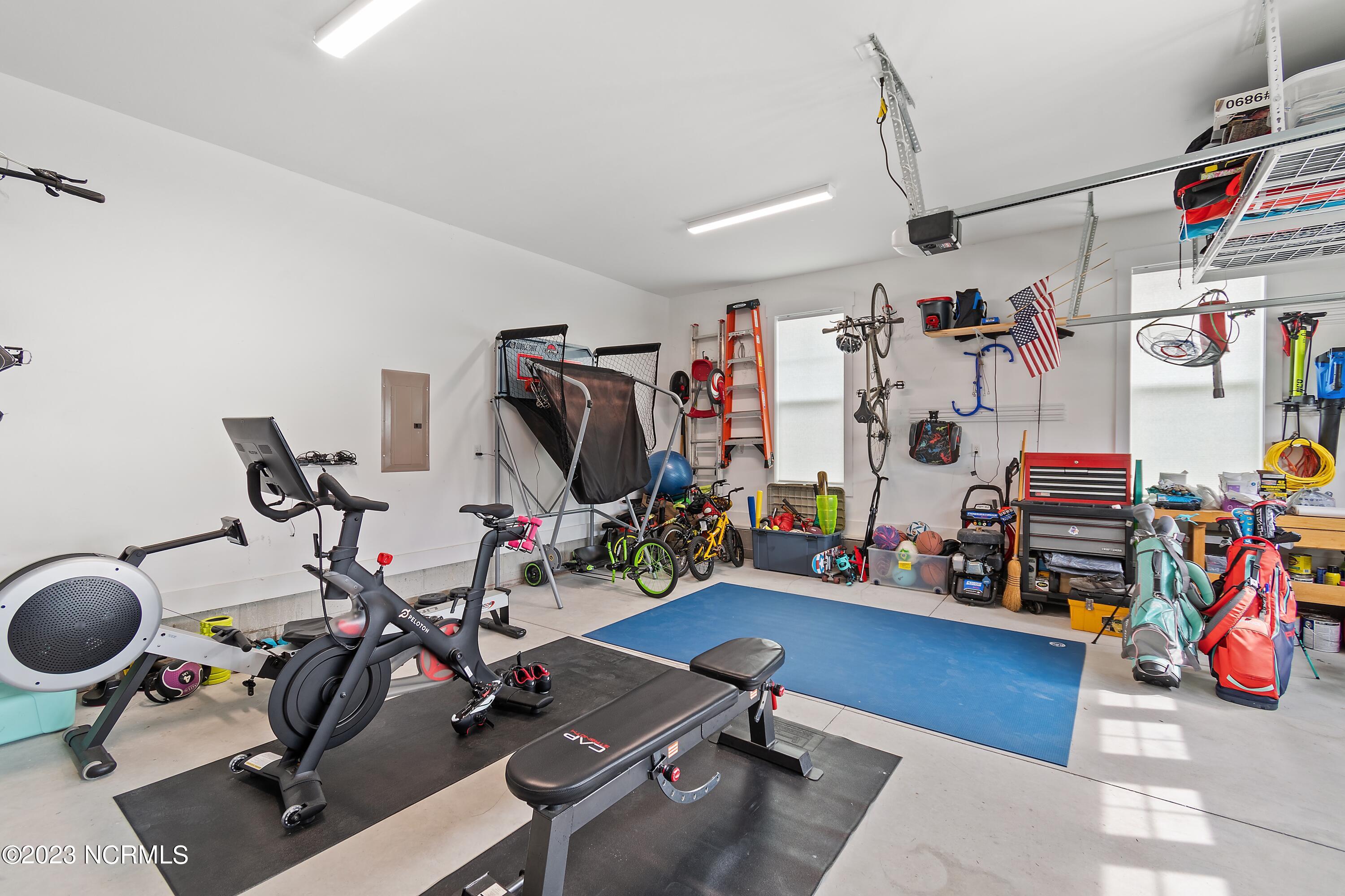 484 Crown Pointe Drive