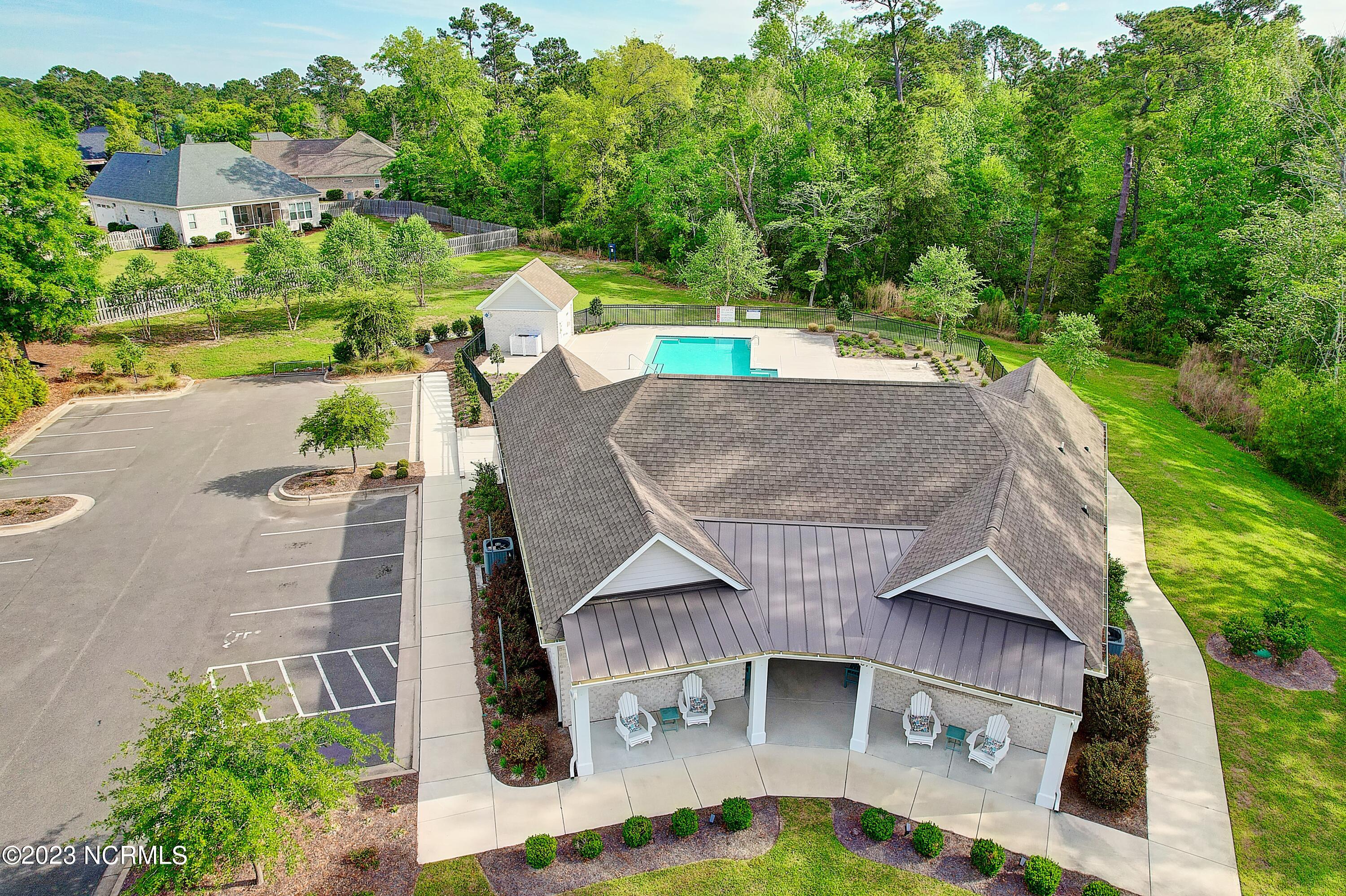 484 Crown Pointe Drive