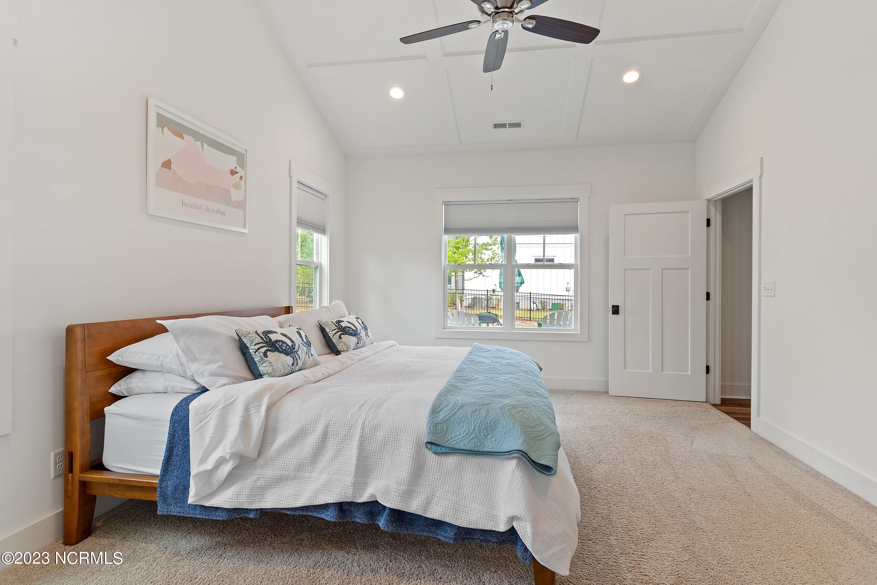 484 Crown Pointe Drive