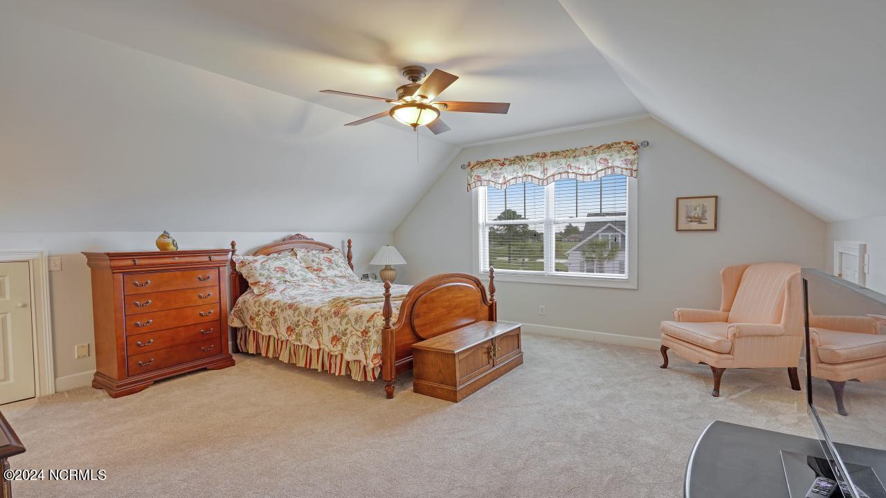 1077 Ridgemont Drive