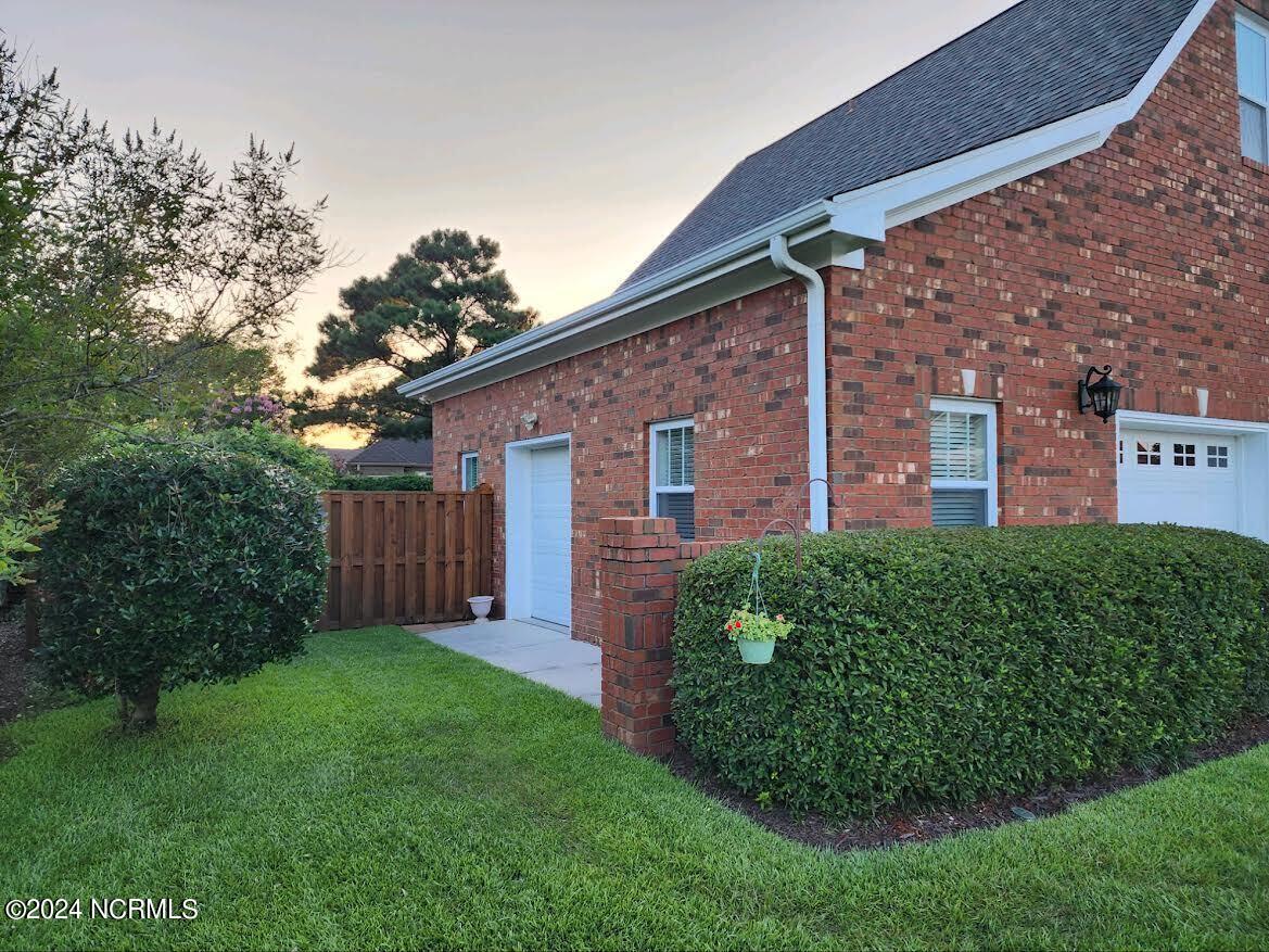 1077 Ridgemont Drive
