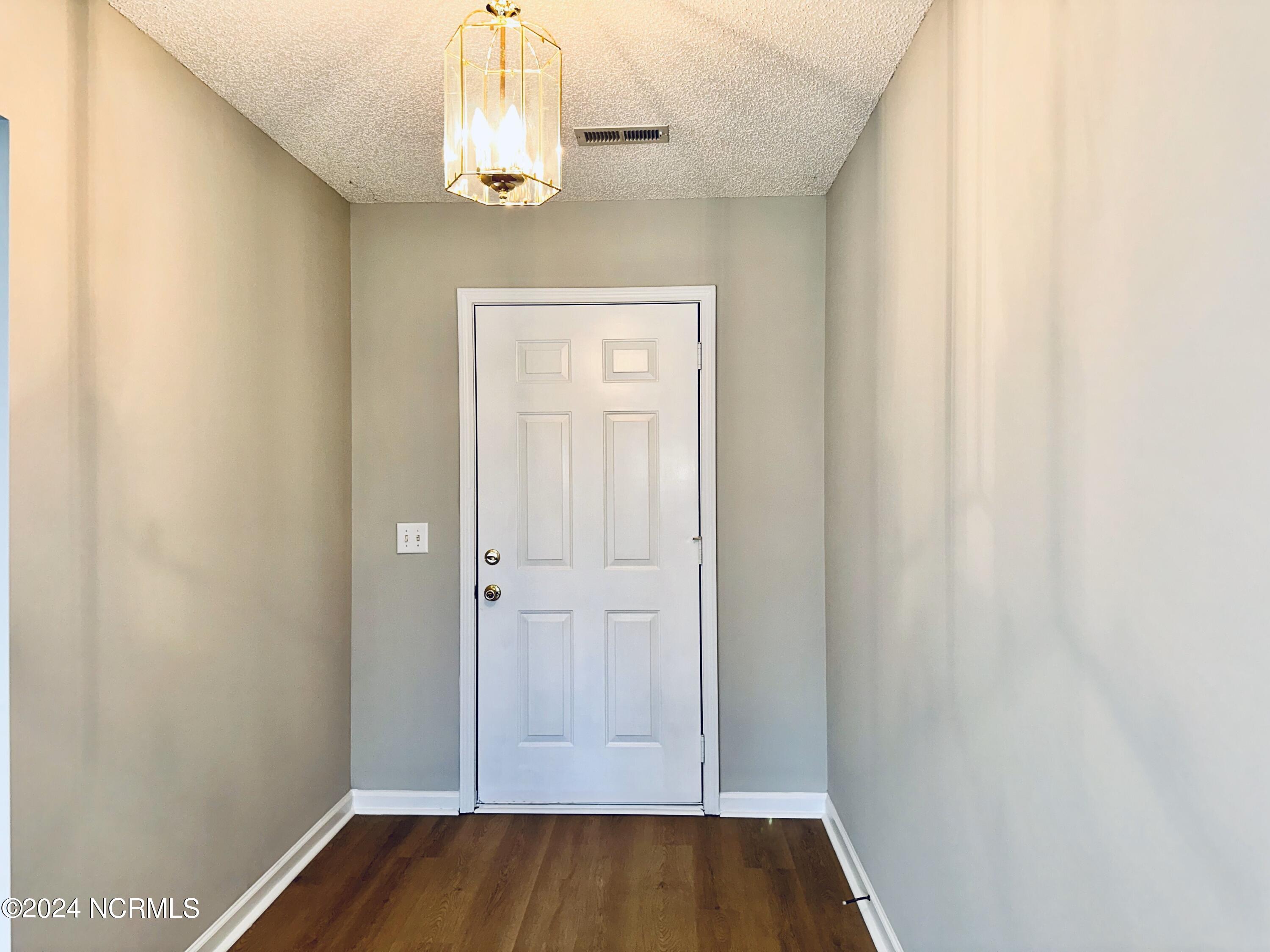 6906 Myric Court