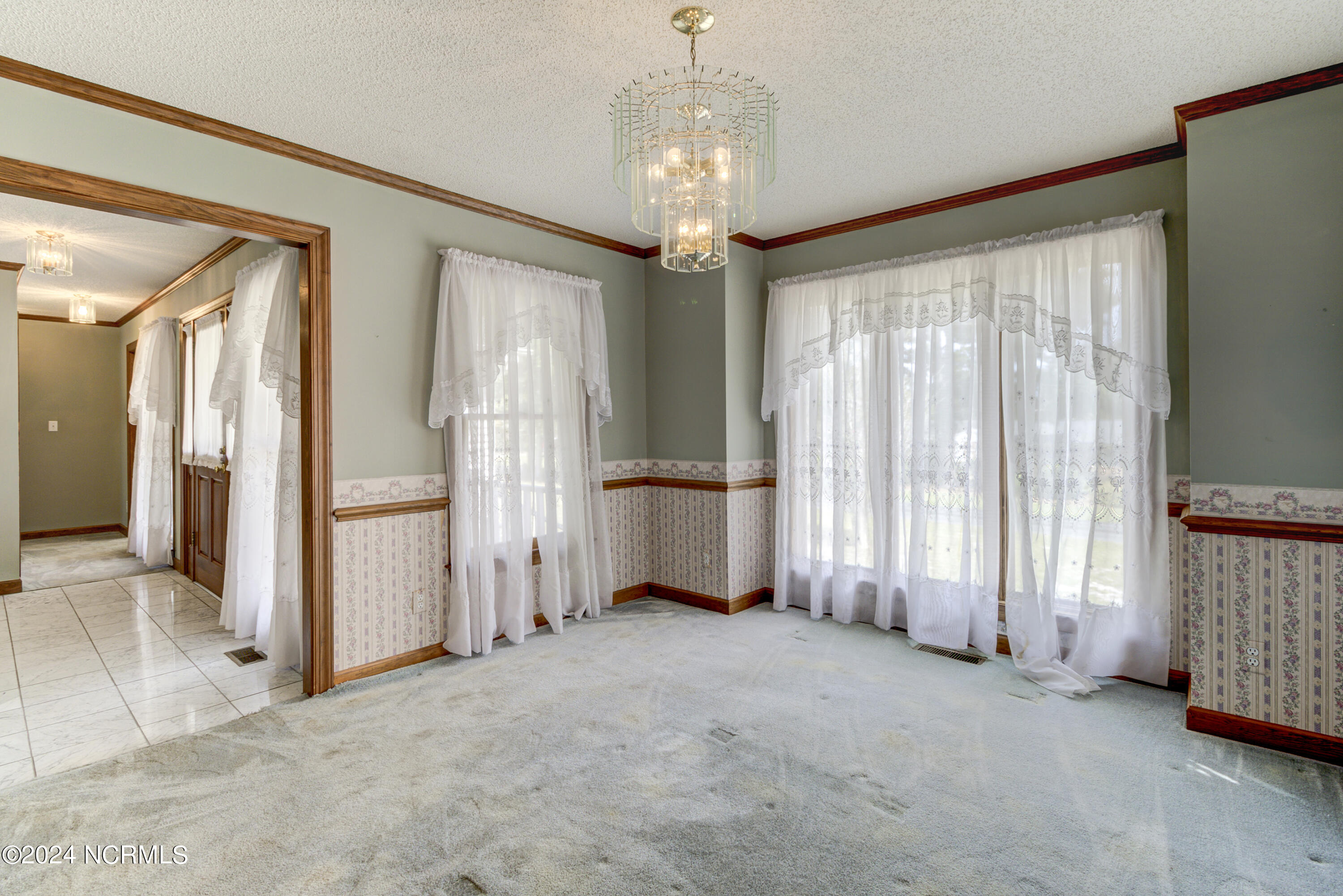 105 Cromwell Circle