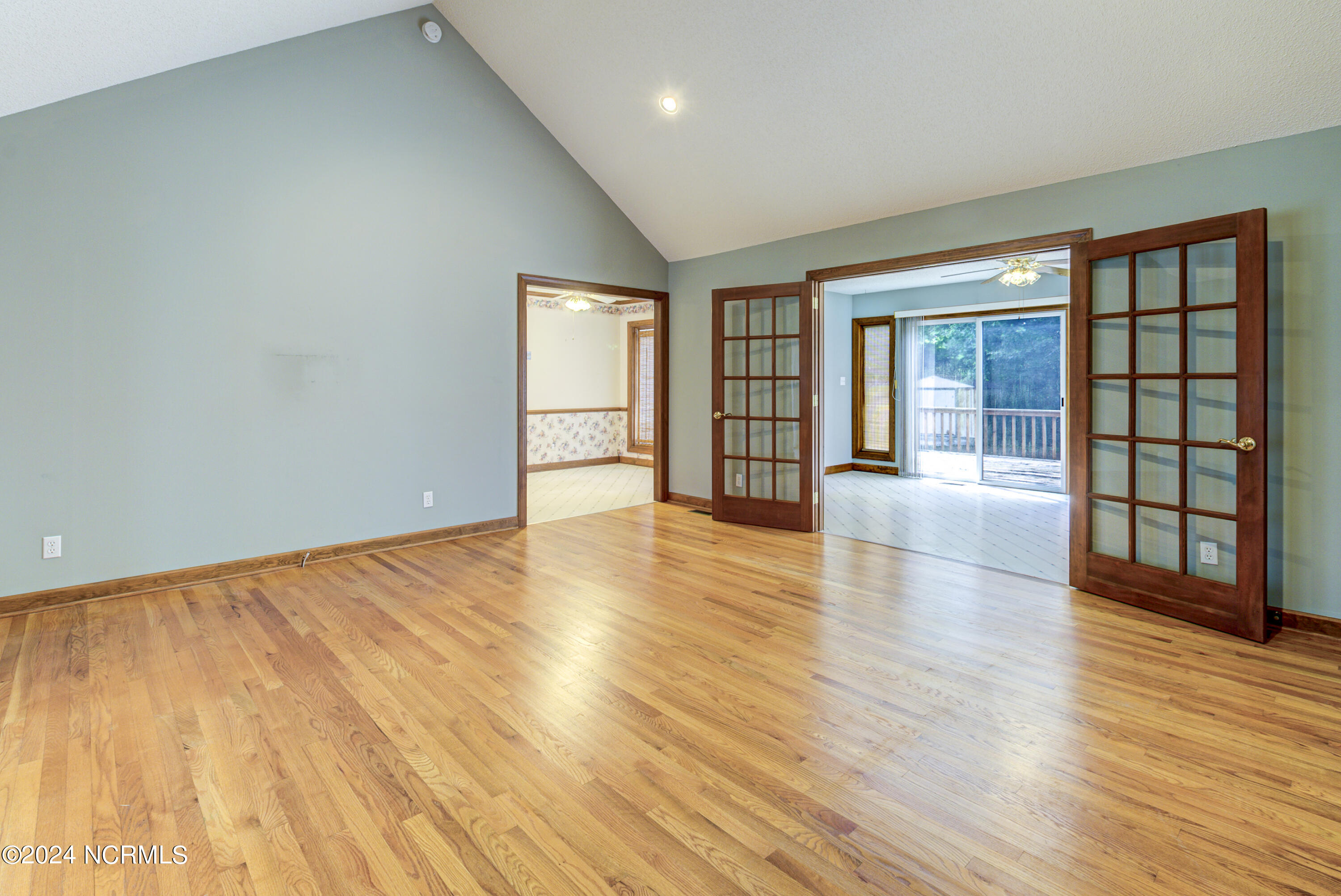 105 Cromwell Circle
