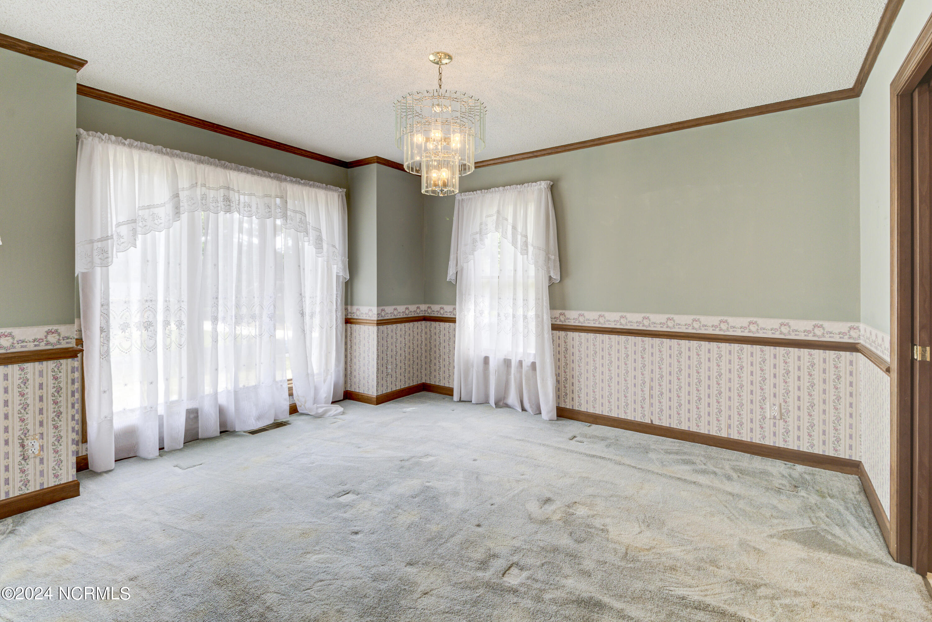 105 Cromwell Circle