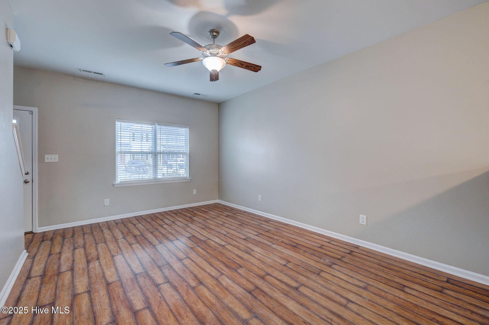 528 Oyster Rock Lane