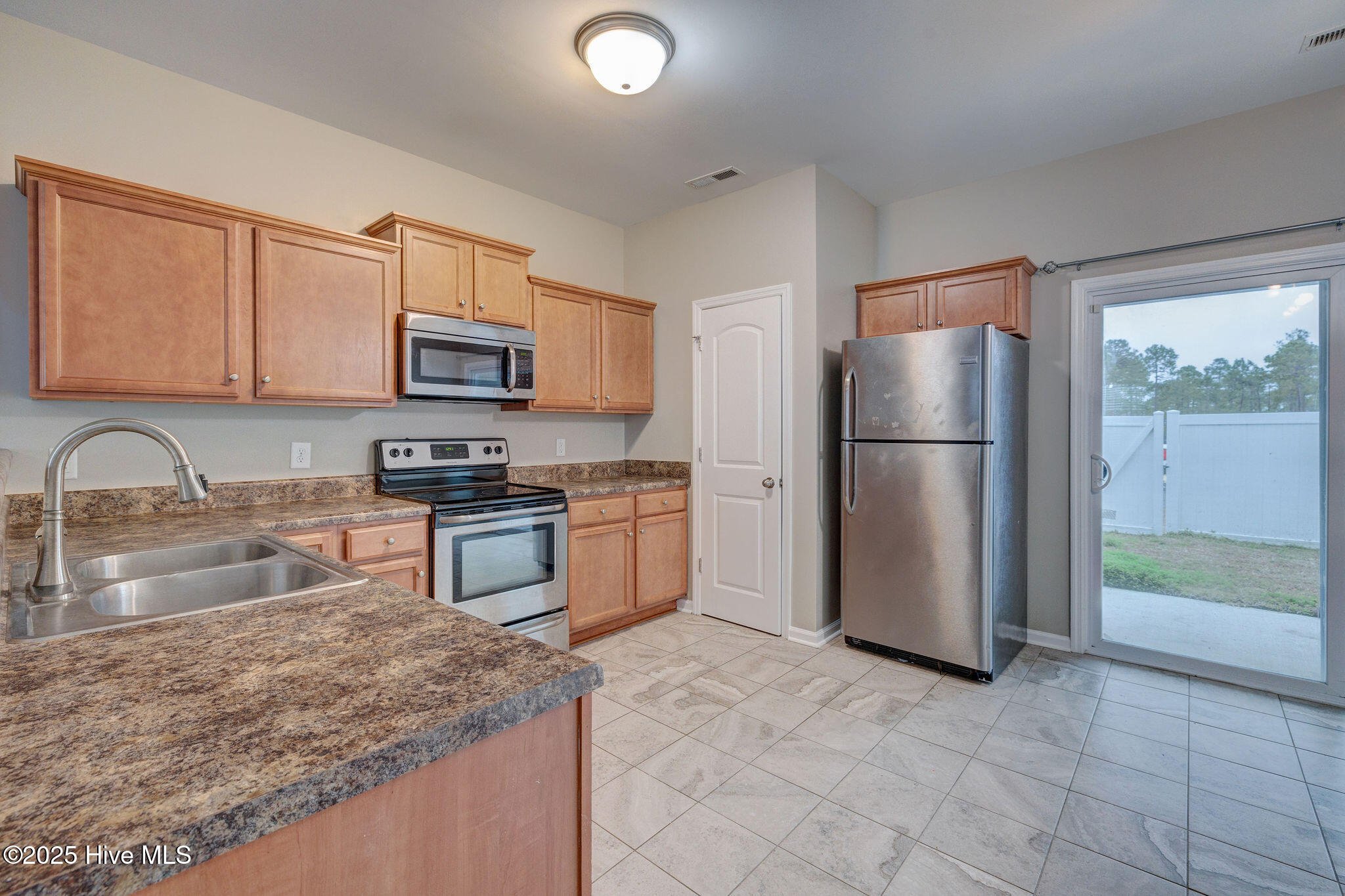 528 Oyster Rock Lane