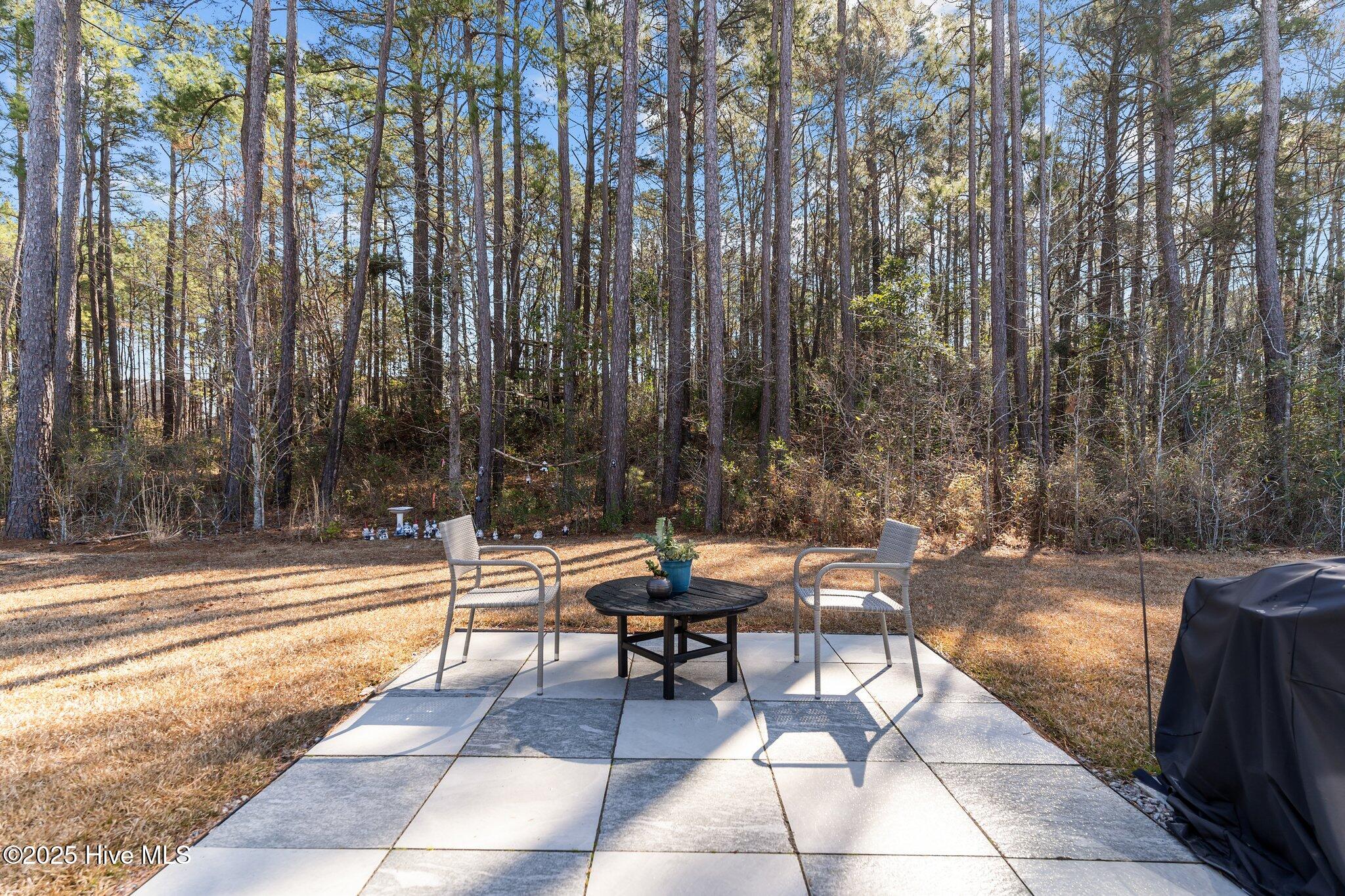 608 Dellcastle Court NW